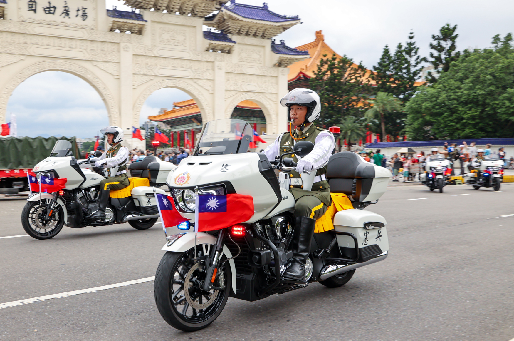 【焦點訊息】震撼！憲兵快反連的剽悍鐵騎，印地安挑戰者如何成為不敗的忠誠守護者？