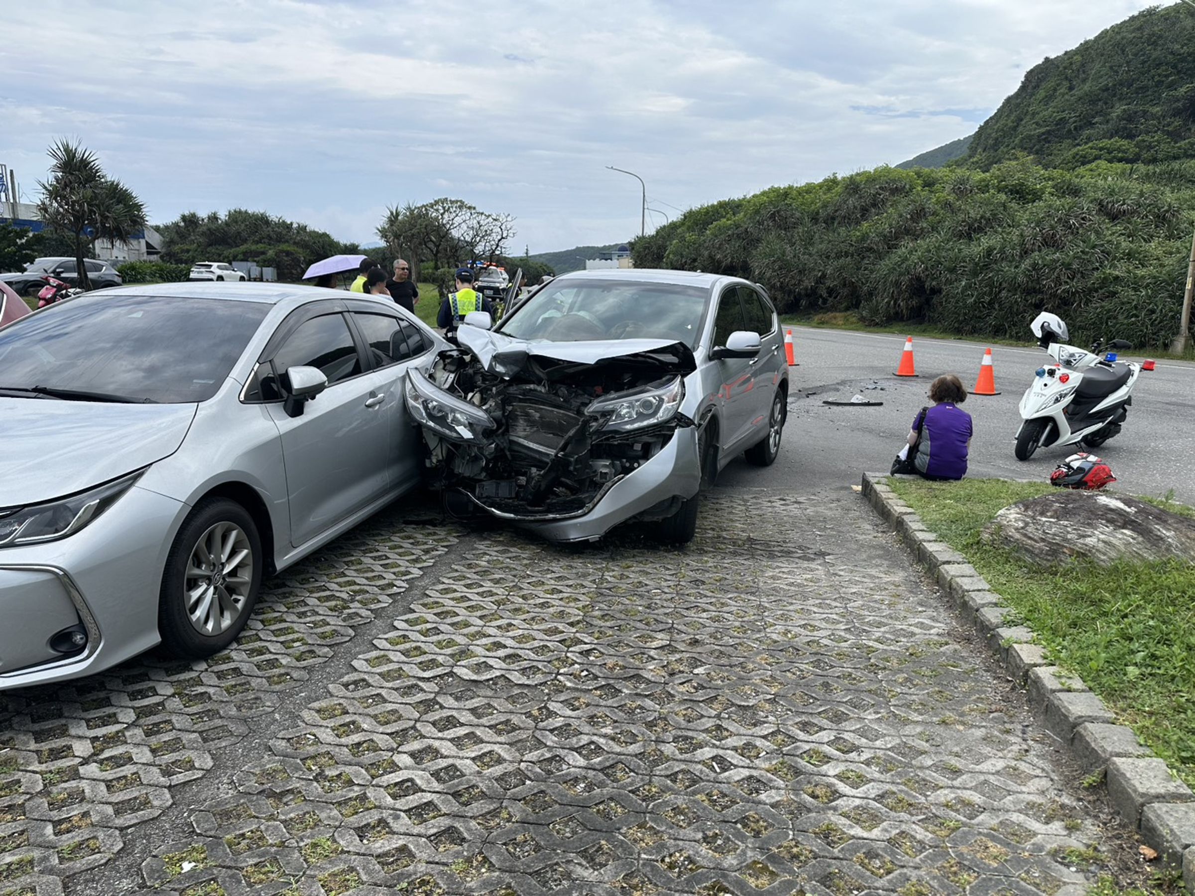 肇事的自小客車。警方提供