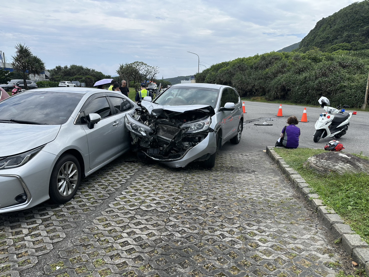 肇事的自小客車。警方提供