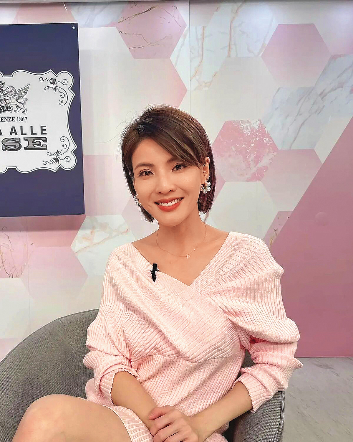徐小可曾親自教3個孩子，從小一到小五都得自己備課。（翻攝自徐小可臉書）