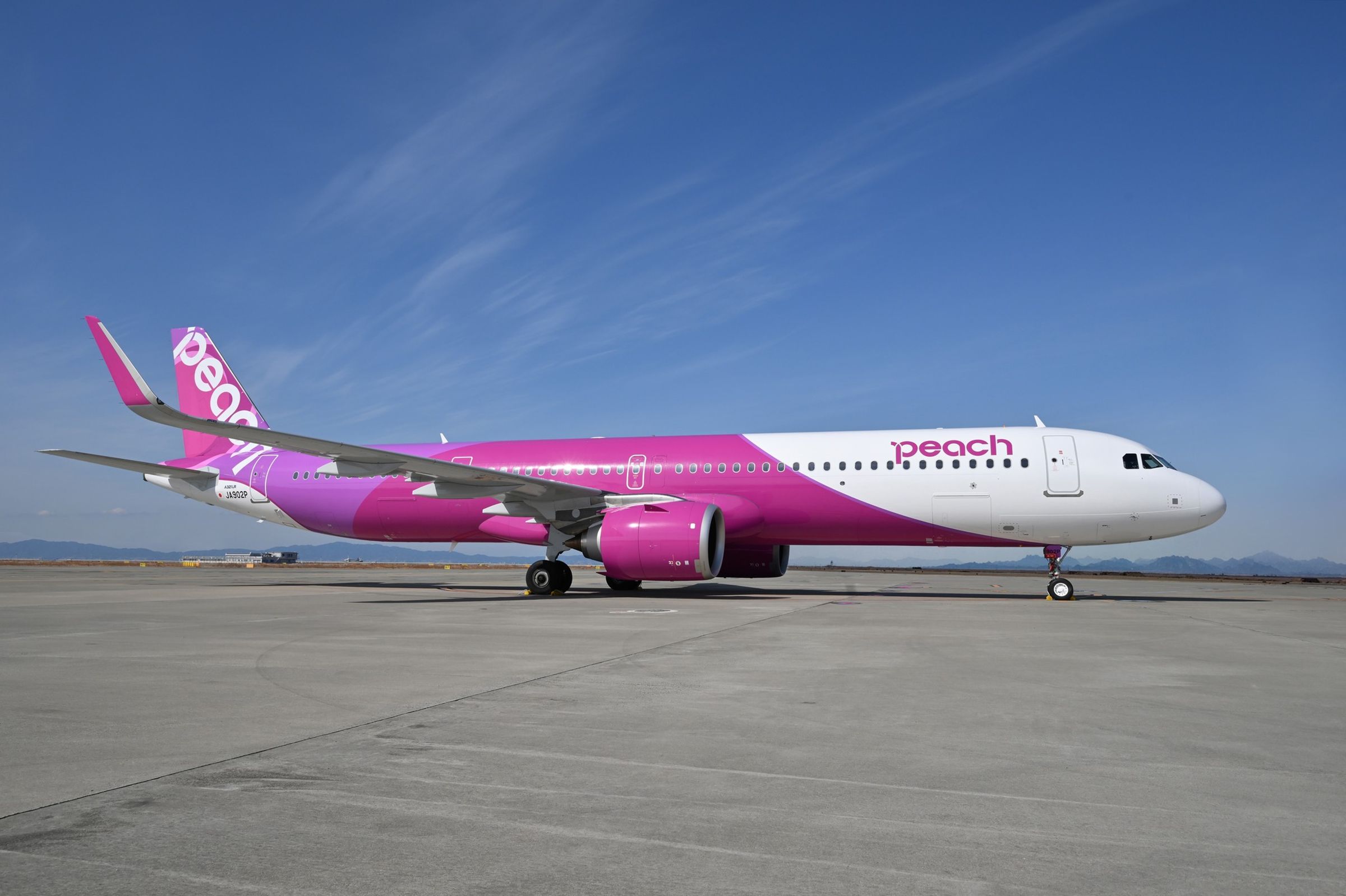 樂桃航空爆出2名機師在執飛前未依規定進行酒測。(翻攝自Peach Aviation臉書)