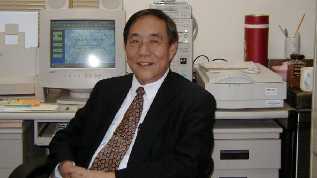 曾獲第18屆醫療奉獻獎、研究寄生蟲一甲子的台灣國寶陳瑩霖，本月10日於高雄家中過世，享耆壽90歲。（翻攝自高學醫學大學官網）