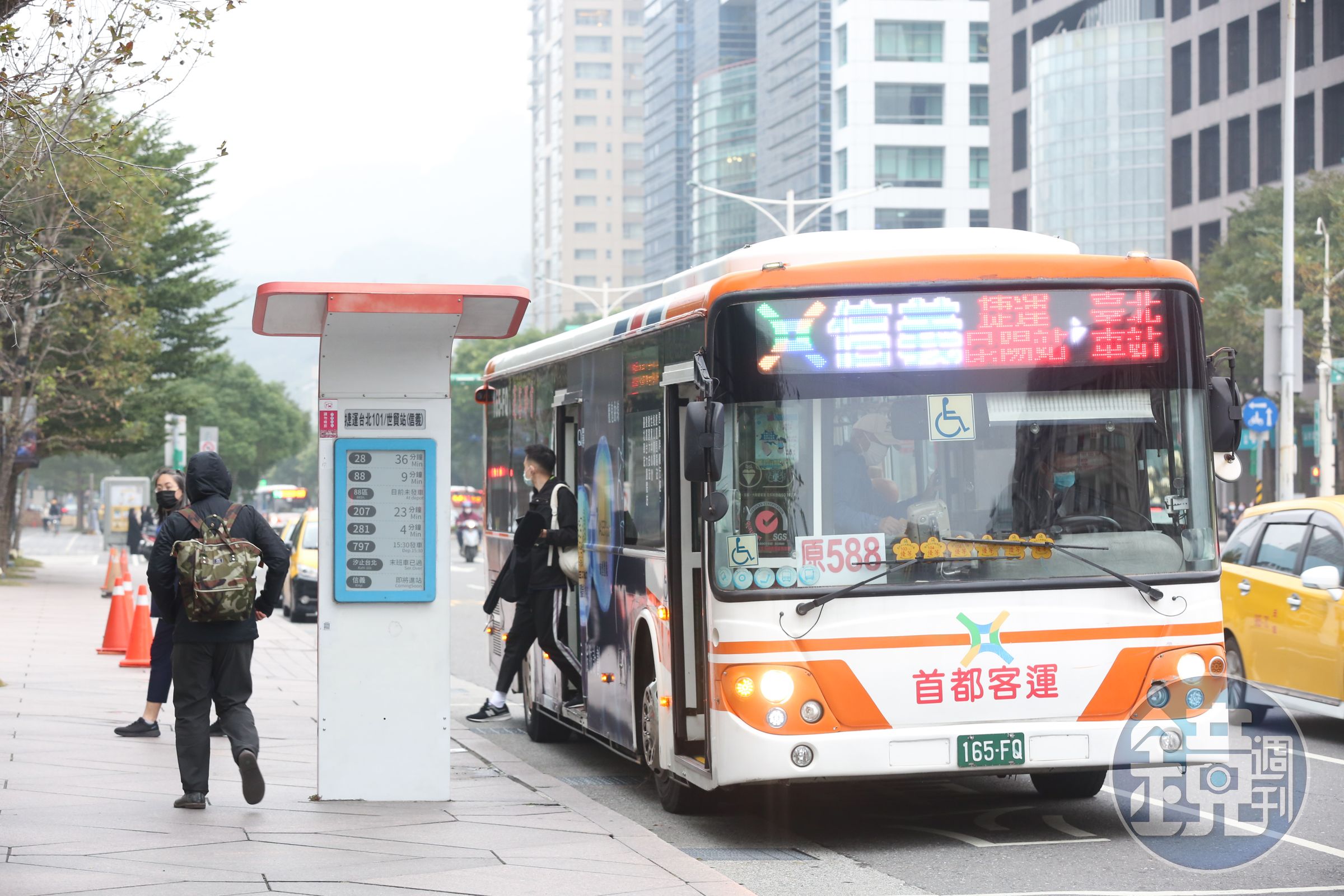 撘公車是許多台北人的日常。(示意圖,本刊資料照)