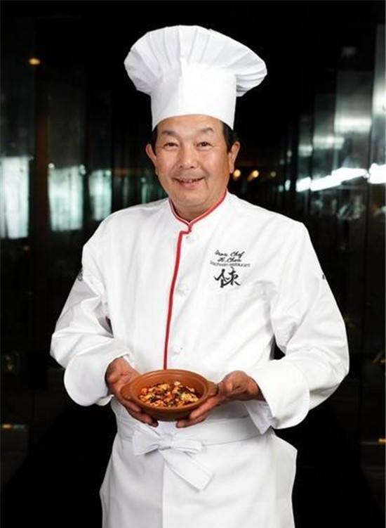 陳建一是日本家喻戶曉的中華料理鐵人，讓「日式麻婆豆腐」成為在日本家喻戶曉的四川料理。（翻攝網路）