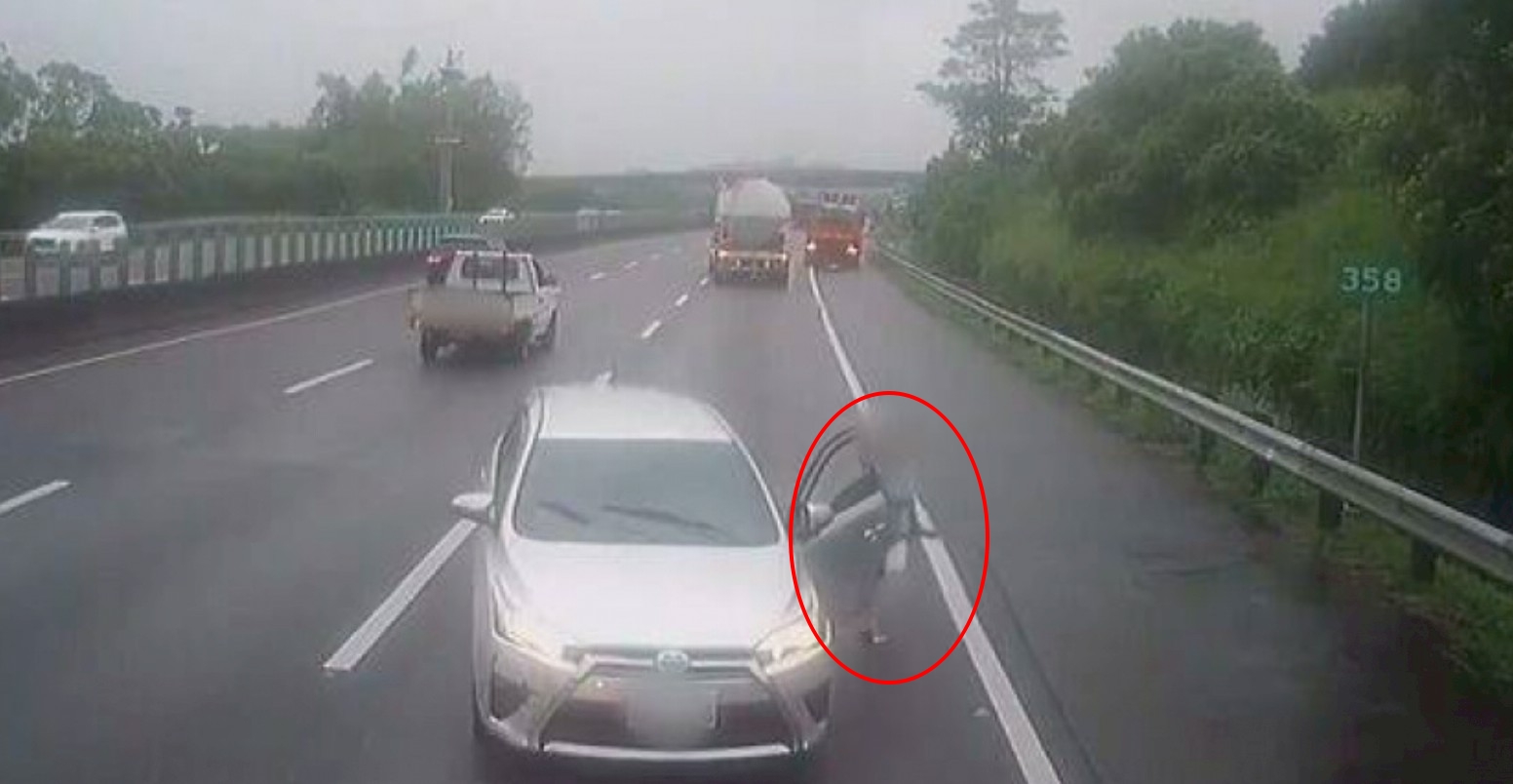 本月初，國道上演一場「逆向轎車滑行」驚險記。（翻攝自車輛交通事故研究所臉書）