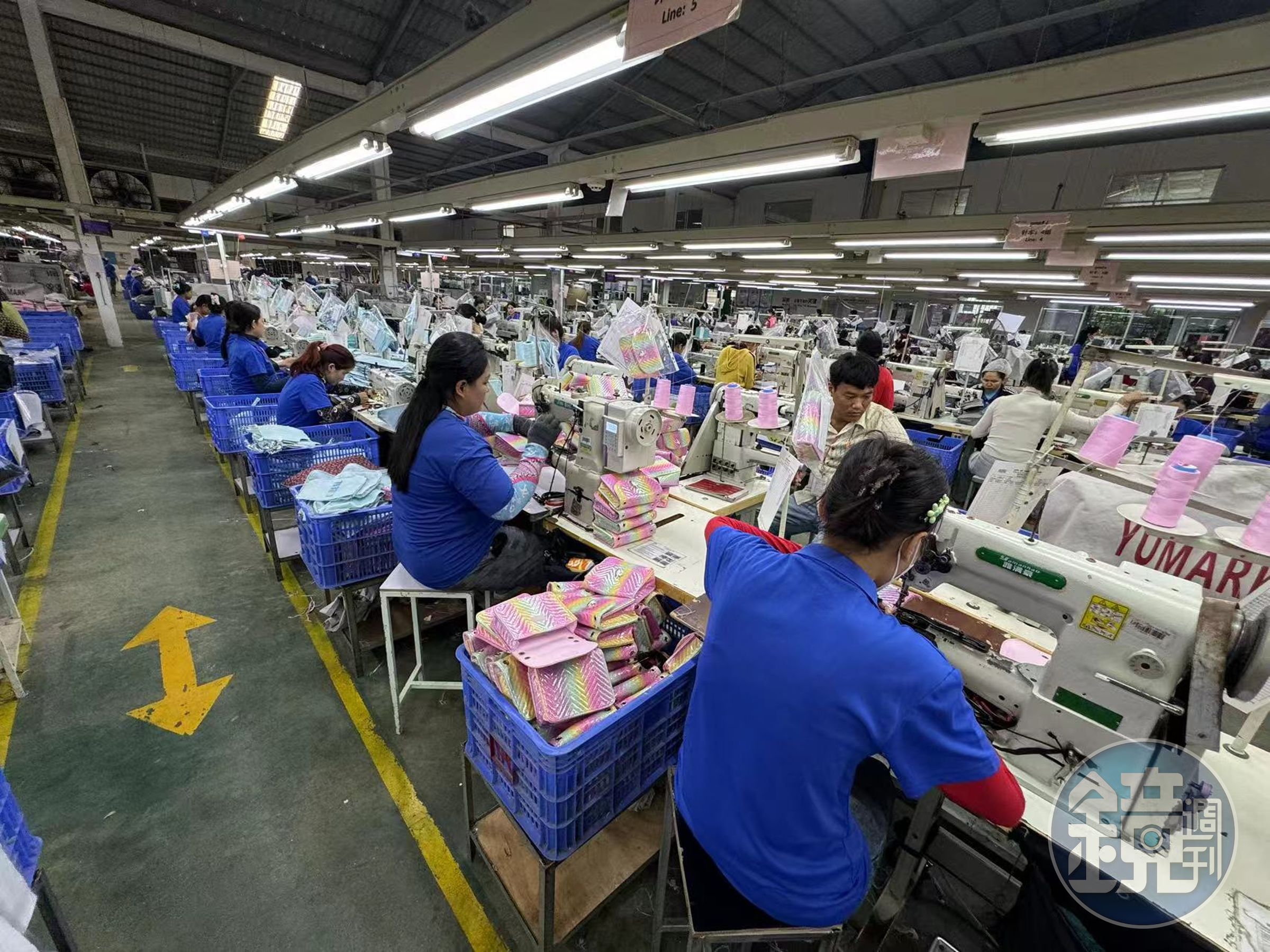 15年前陳明宏買下化妝包工廠,再擴充至背包、登山包等品項。