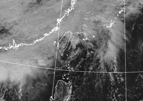 鄭明典表示，小低壓環流直接影響台灣的機率不高，但是有可能再引發一波共伴效應的雨勢。（翻攝自中央氣象署官網）
