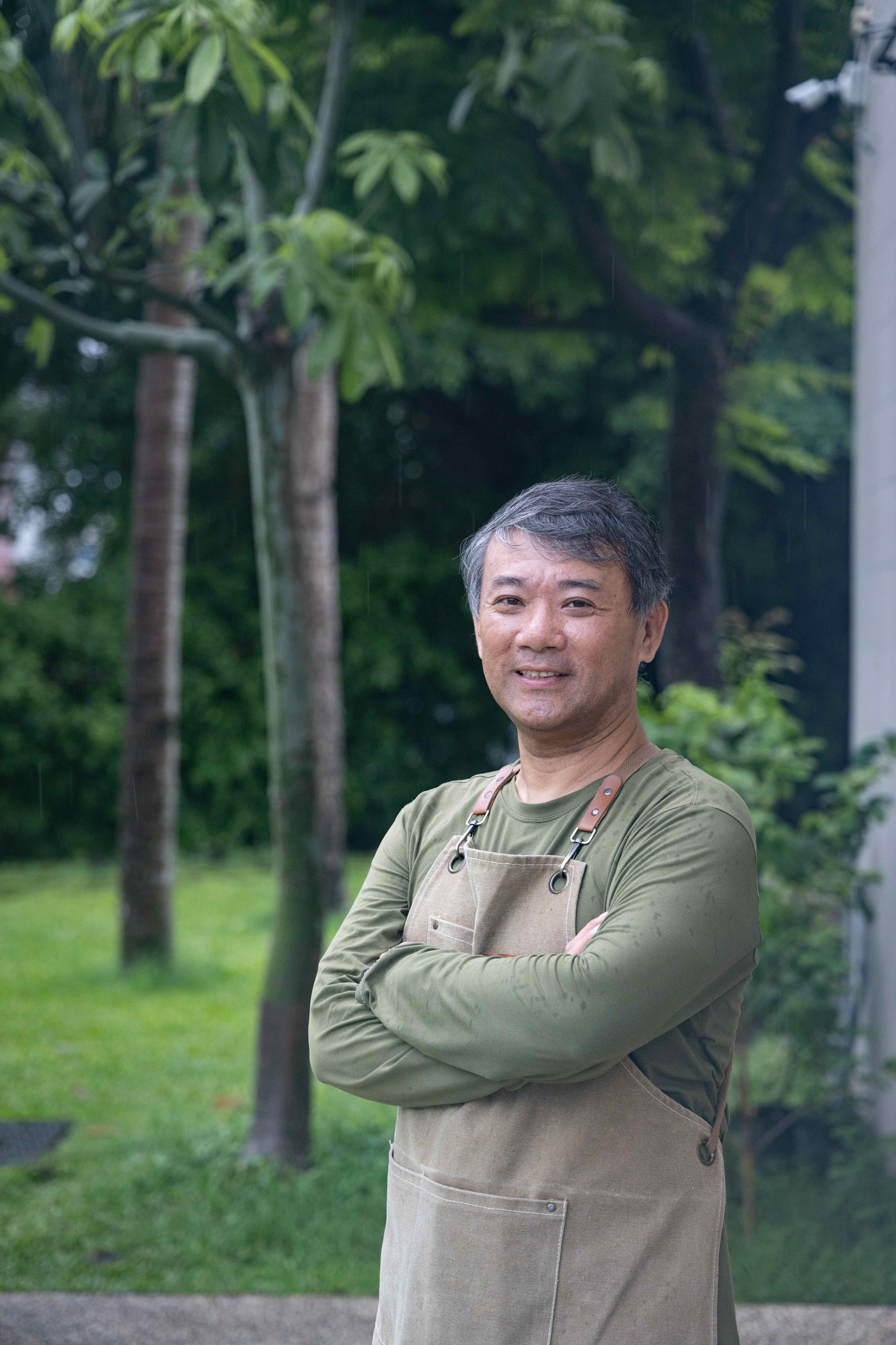 老闆「張弘典」長年推廣台東精品咖啡與自然農法,並透過課程與分享傳遞咖啡知識。
