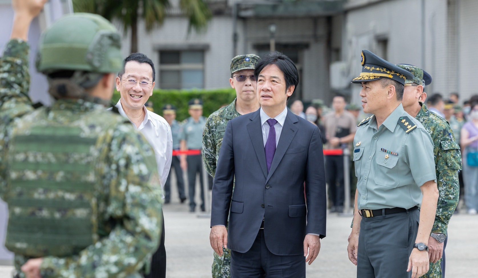 「特種勤務條例」對元首安全保護極為嚴格。（翻攝自臉書 / 國防部發言人）