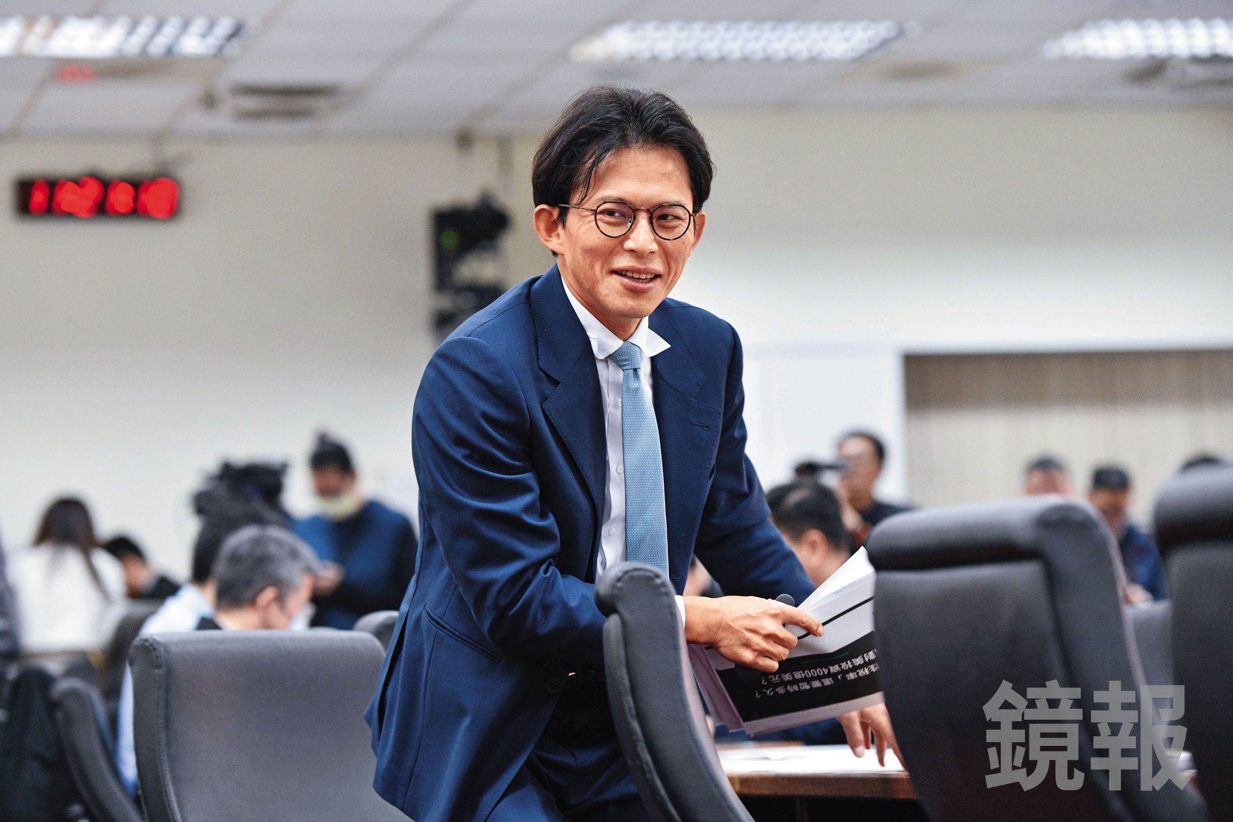 黃國昌因2年條款即將卸下民眾黨不分區立委而失去保護傘,檢調將對他展開約談。(鏡報李智為)