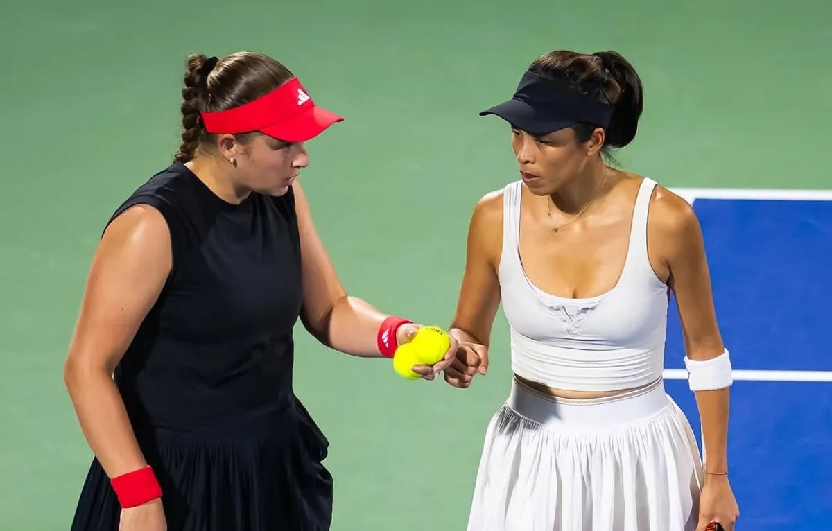 台灣網壇一姐謝淑薇昨（13日）溫網女雙決賽不敵昔日搭檔，與「O妹」拿下銀盤。（翻攝自Jelena Ostapenko IG）