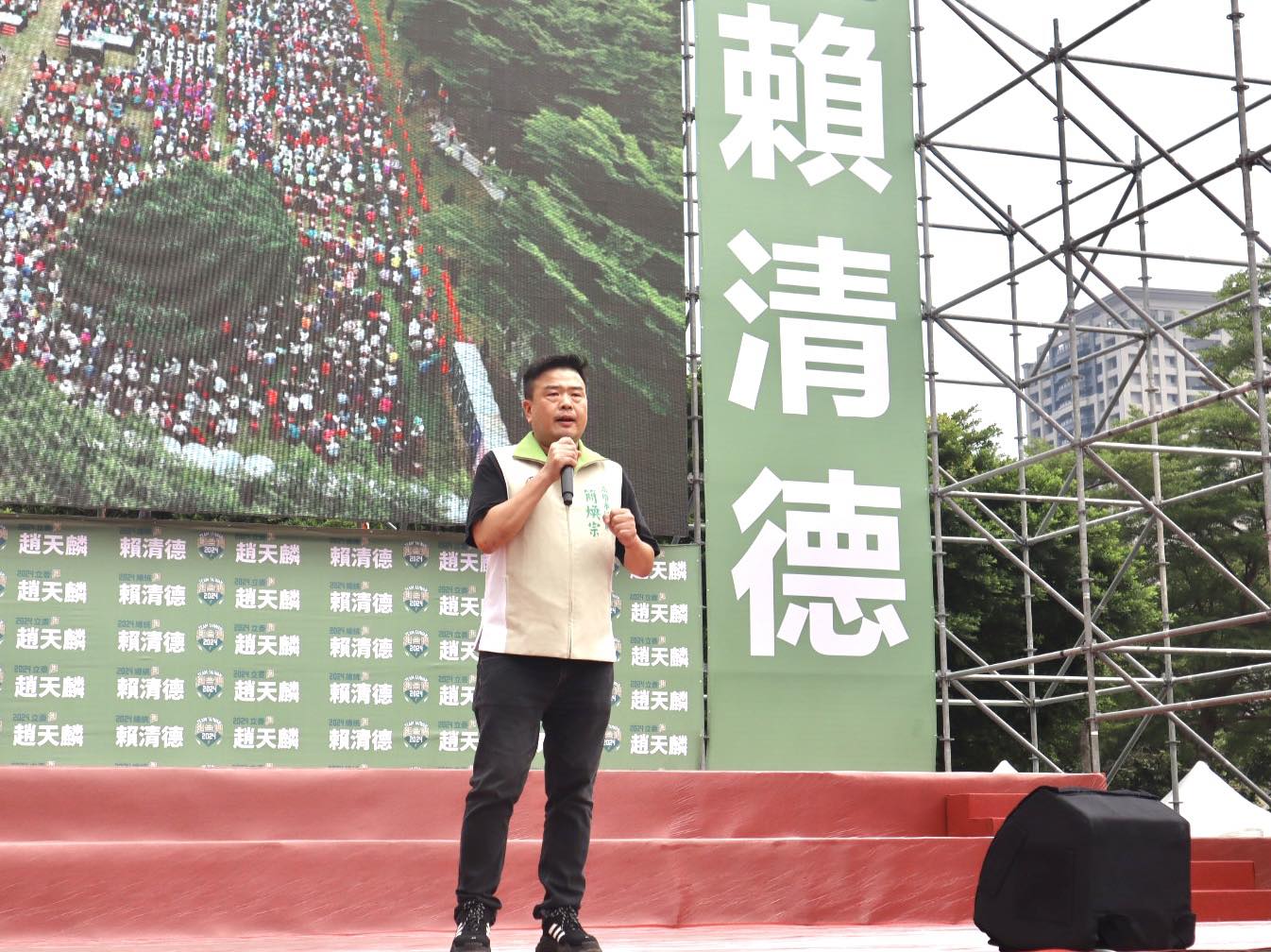 簡煥宗率先表態不參選2024立委選舉，會繼續擔任好議員角色。（翻攝自簡煥宗臉書）