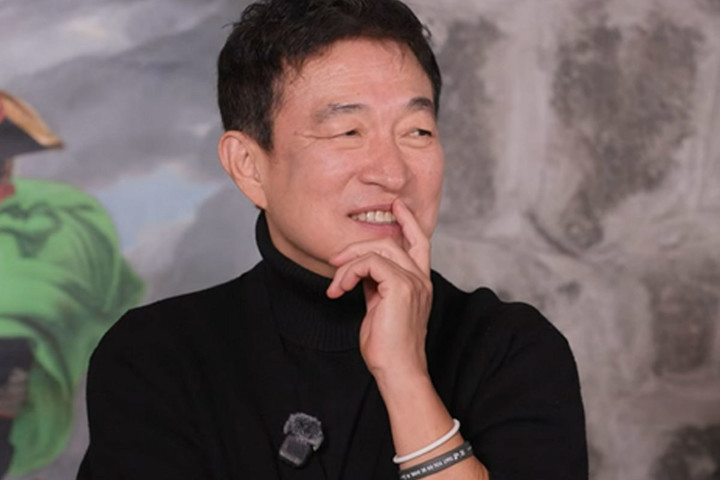 韓國男星李在龍酒駕撞中央分隔島逃逸，車停回家又出門喝酒。（網路圖片）