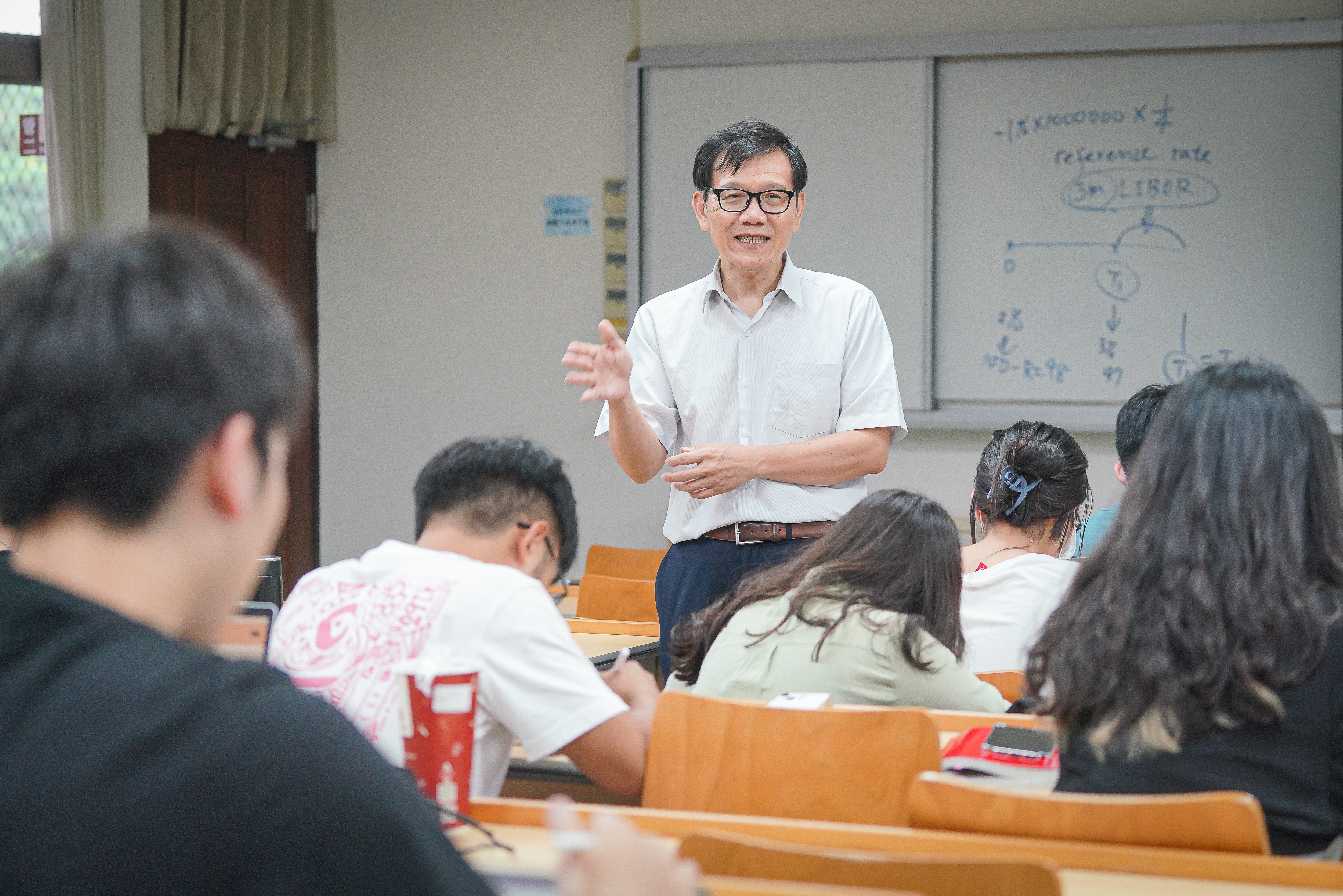 台大財金系教授張森林受理財機器人啟發，翻轉投資觀念。