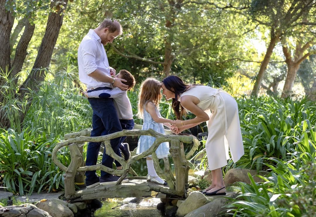 哈利王子和梅根育有6歲的兒子亞契，以及4歲女兒莉莉貝。（翻攝meghan IG）