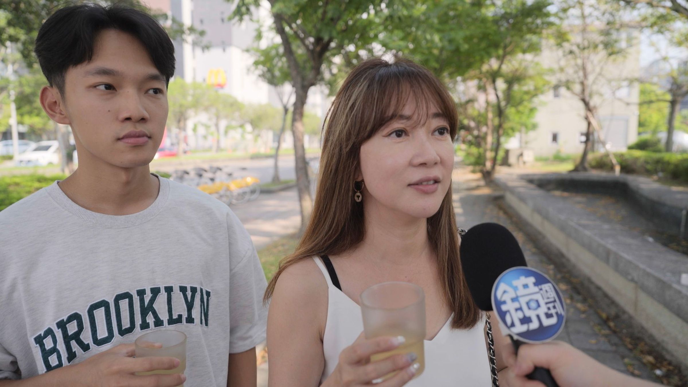 洪媽媽覺得草本積熱清喝起來口感清爽,小包裝也很方便攜帶。