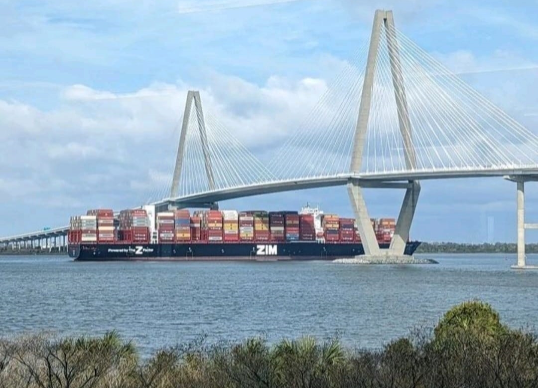 馬來西亞首相安華宣布，禁止以色列航運公司以星（ZIM）靠泊大馬港口。（翻攝自臉書＠ZIM Integrated Shipping Services ）