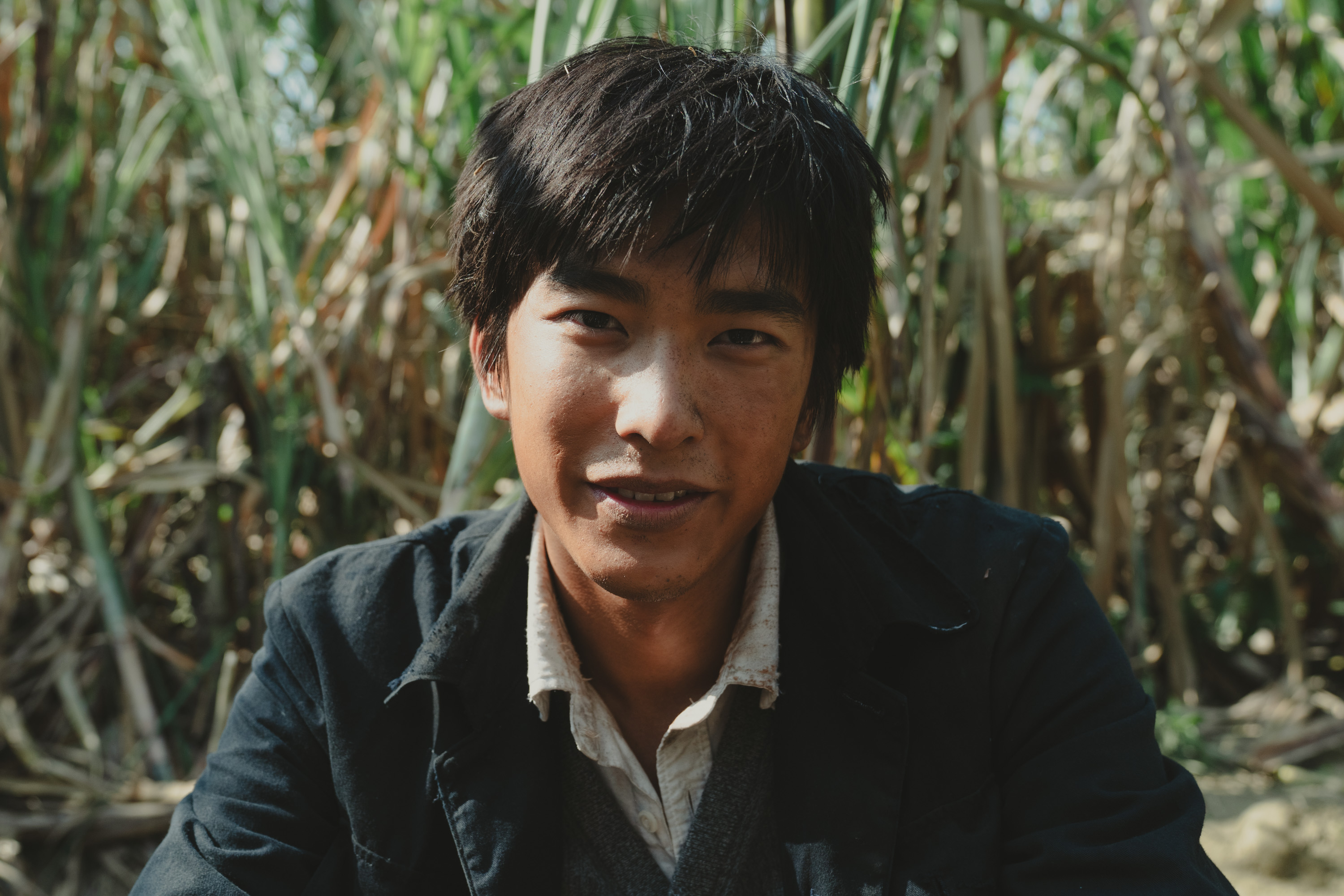 曾敬驊在超前導預告中直視鏡頭，說出：「我們什麼都沒有，只有勇敢。」（華文創提供）