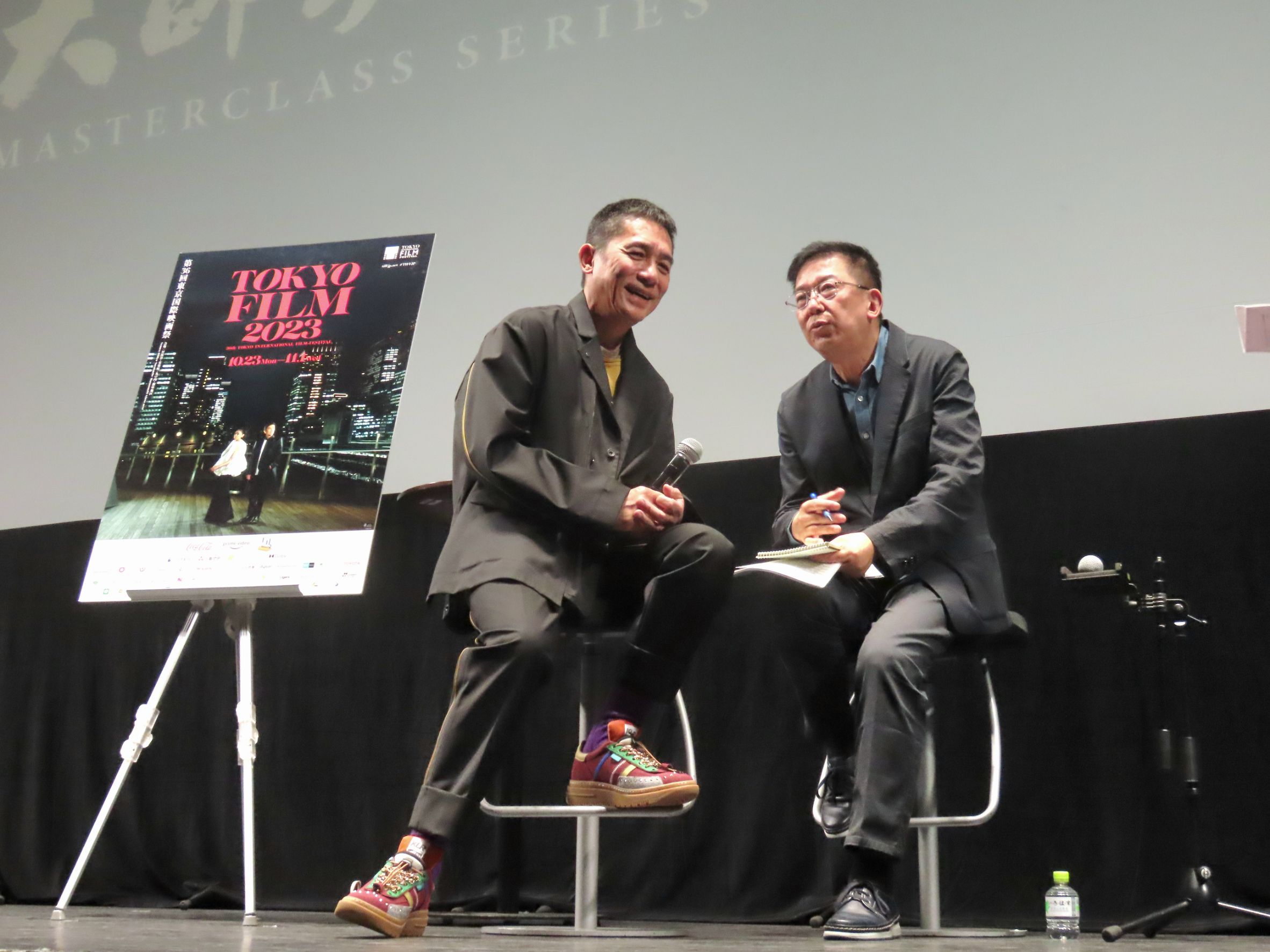 梁朝偉（左）選定王家衛導演作品《2046》在本屆東京影展播映，親自出席映後大師課分享與王家衛的合作趣事。