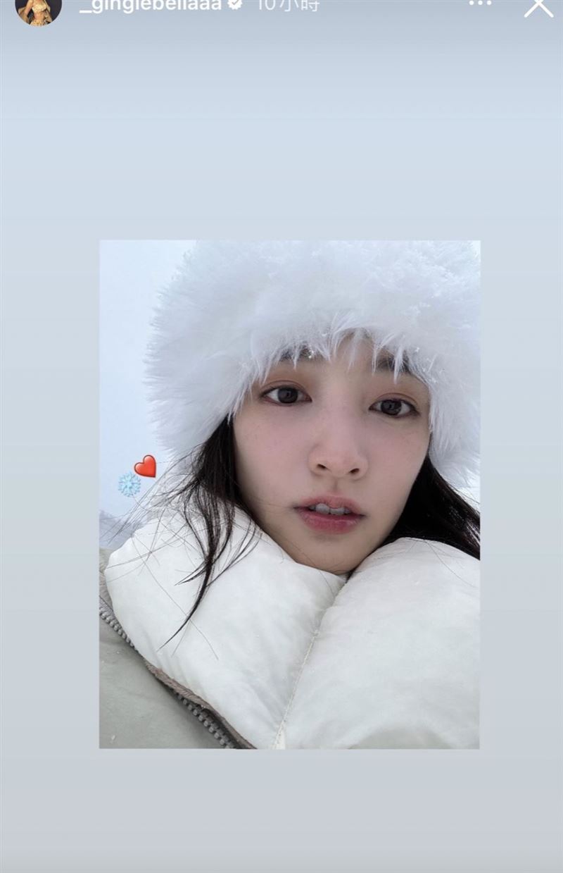 王淨的雪地美照呼應曹佑寧。（翻攝自王淨IG）