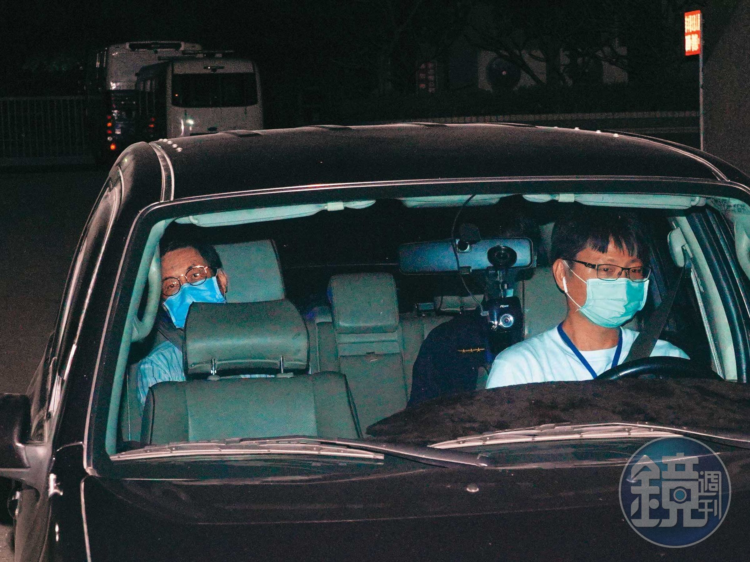 陳宏平任職台南官田分駐所期間，曾因包庇富商翁茂鍾（左）而遭監院彈劾。