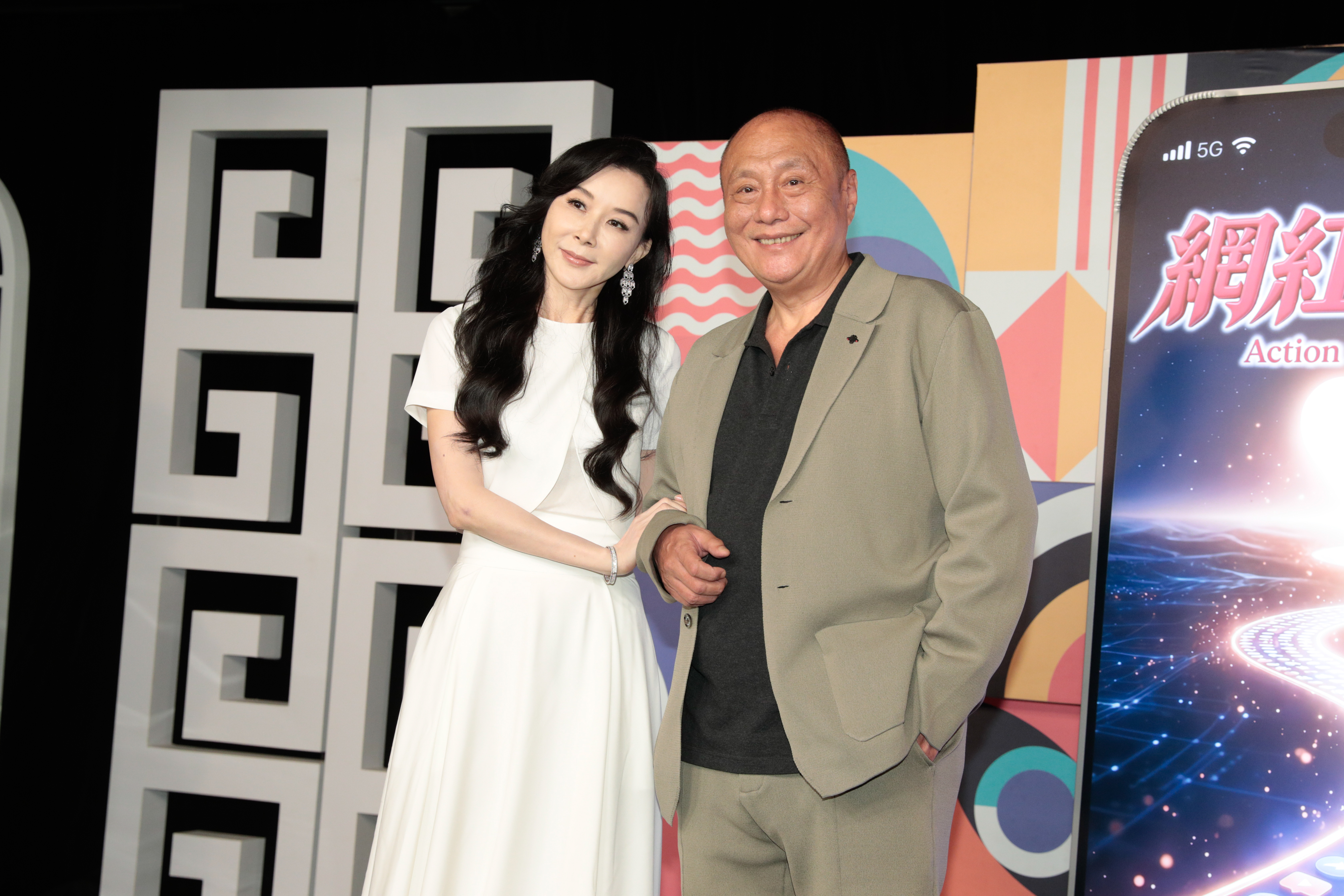 蕭薔和伍宗德導演相識多年,今一起合作公益節目。