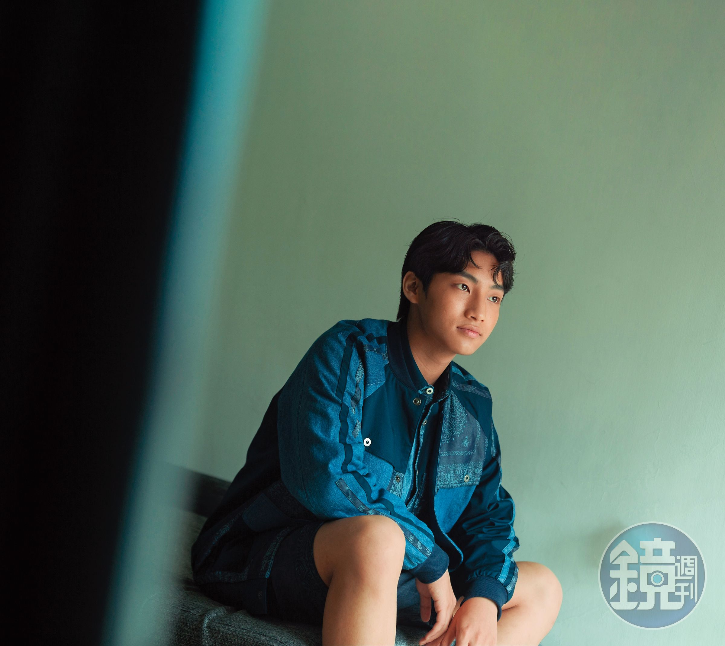 胡語恆在對岸讀小學時因為課業競爭太激烈,成績總是墊底,一度令他分外挫折,還好回台升學後總能名列前茅。
