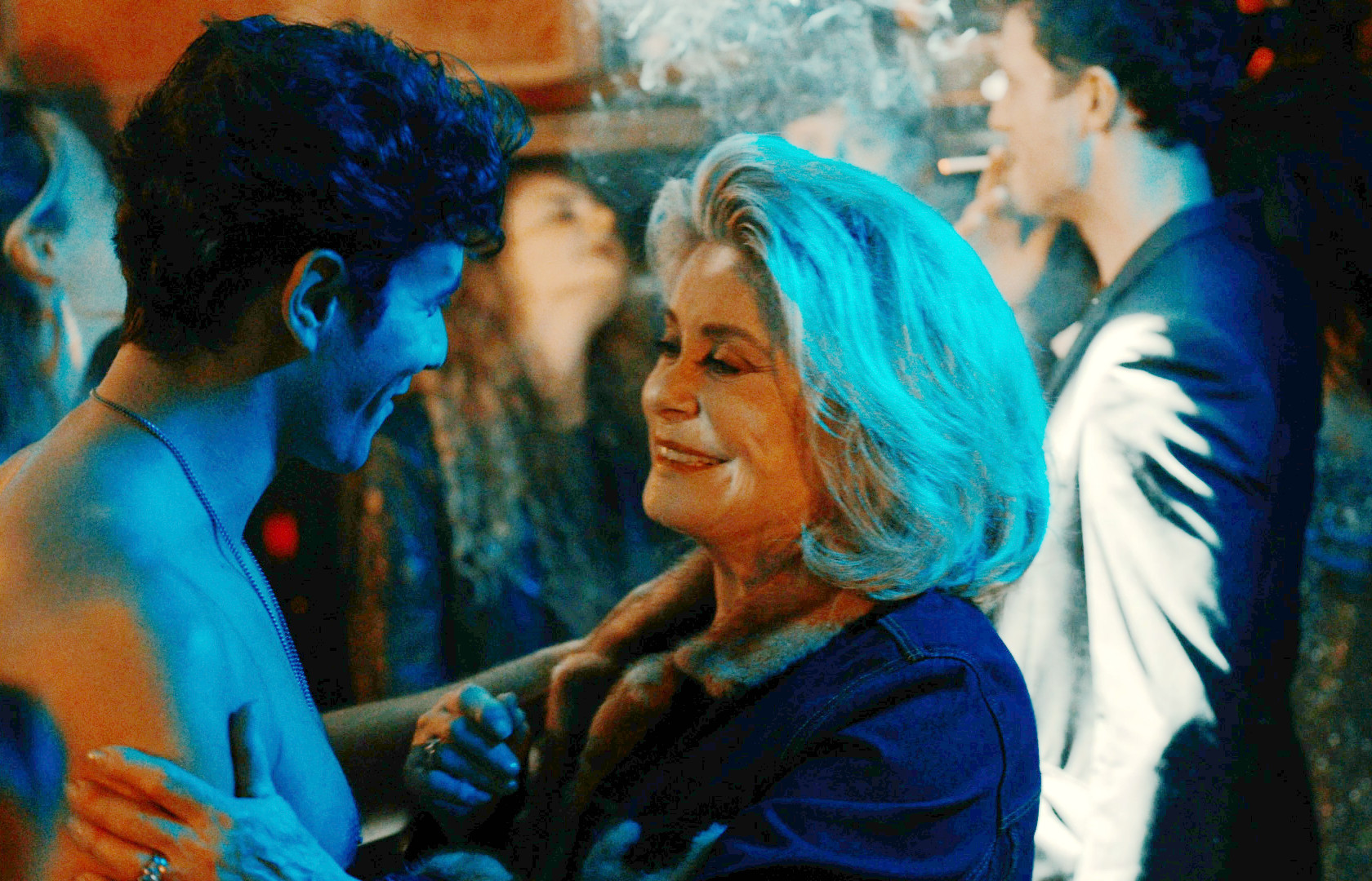 法國影后凱薩琳丹妮芙飾演的法國前第一夫人貝娜黛特席哈克，被丈夫派幕僚長來監督舉止，以免她破壞第一家庭形象。（海鵬提供）