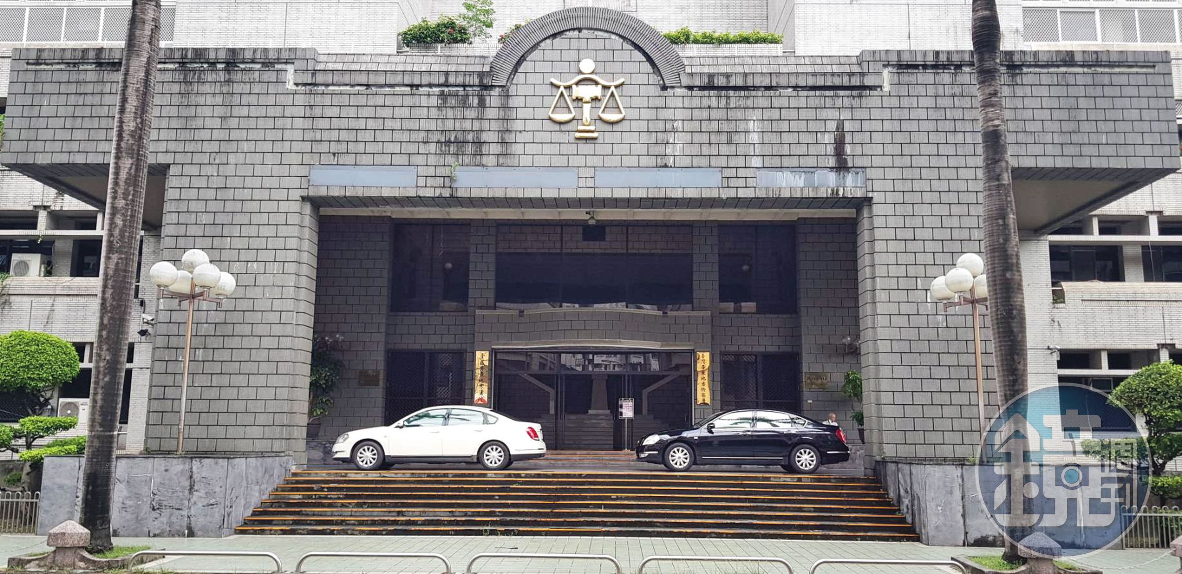 屏東地檢署（圖）指揮調查局及廉政署追查，揪出李賜福恐嚇垃圾清運業者等不法。