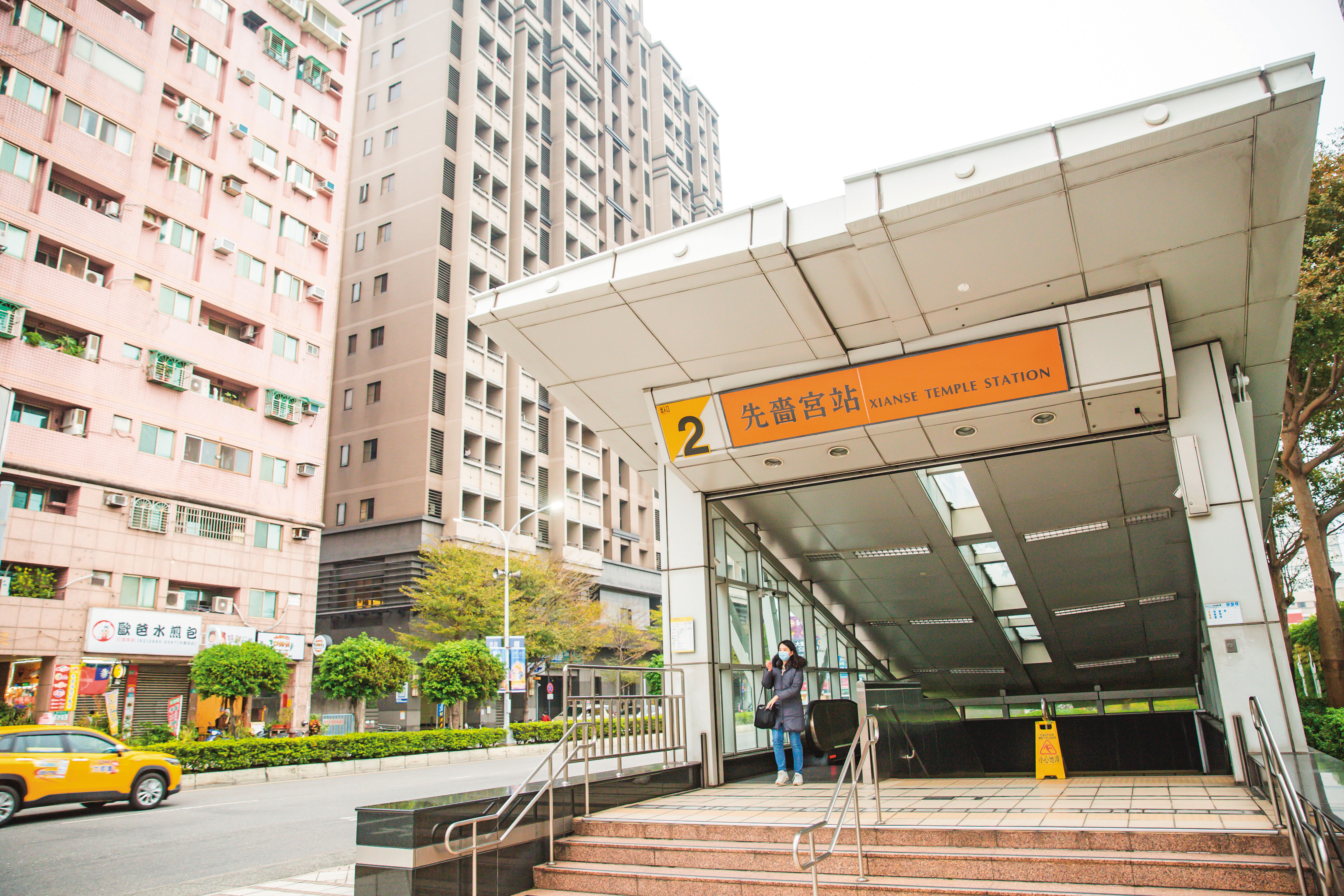 藍營地方政商大咖普遍希望李四川接班新北,發揮工務長才,續打建設牌。圖為捷運先嗇宮站。