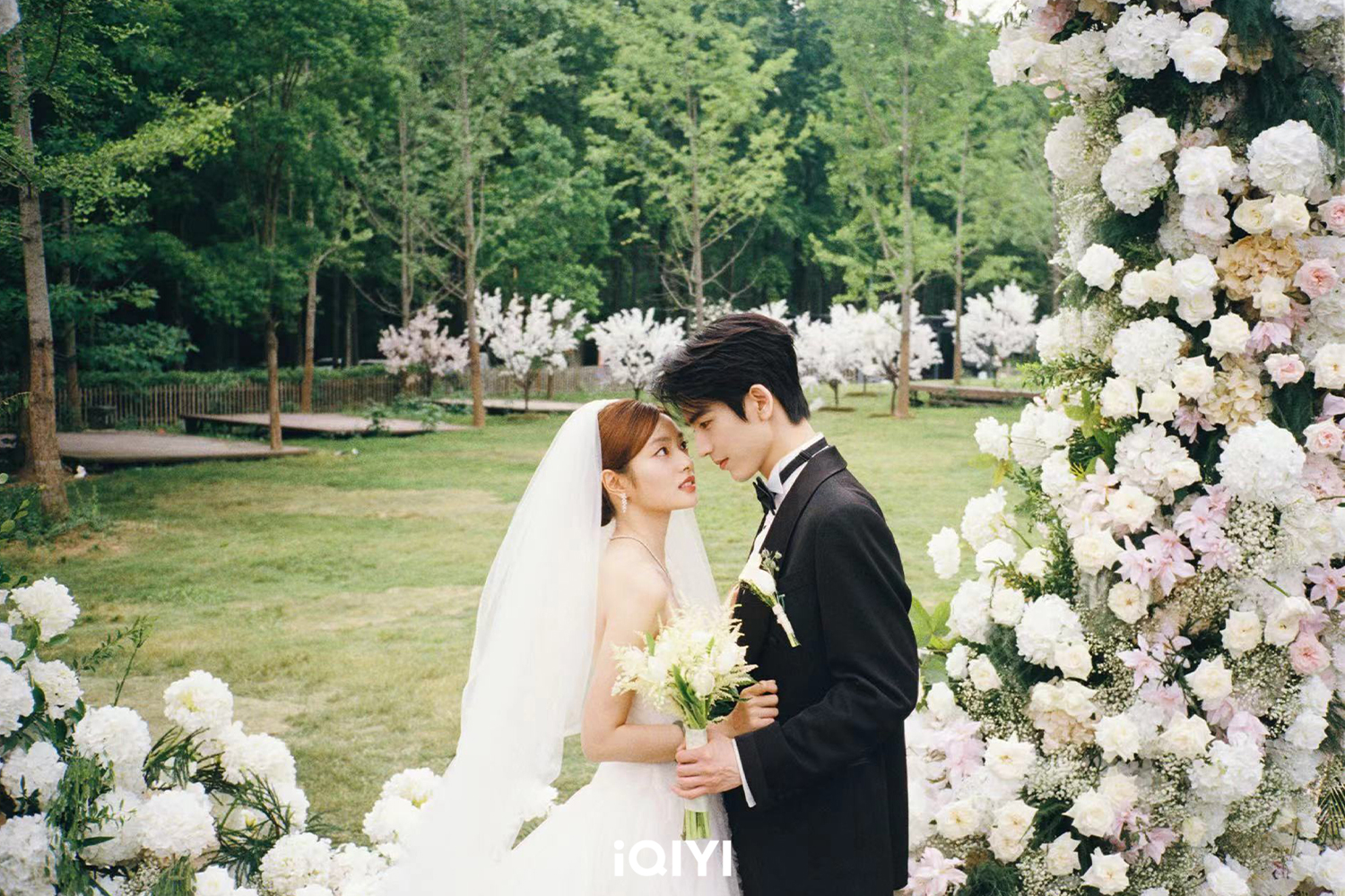 大結局中兩人的浪漫婚禮成為整部劇的點睛之筆。（iQIYI愛奇藝國際版提供）