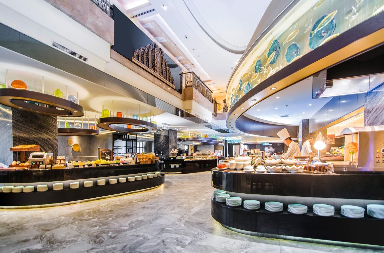 衛福部食藥署今日公布吃到飽餐廳稽查專案執行成果，發現有10家業者不合格。（翻攝自臉書@漢來海港）