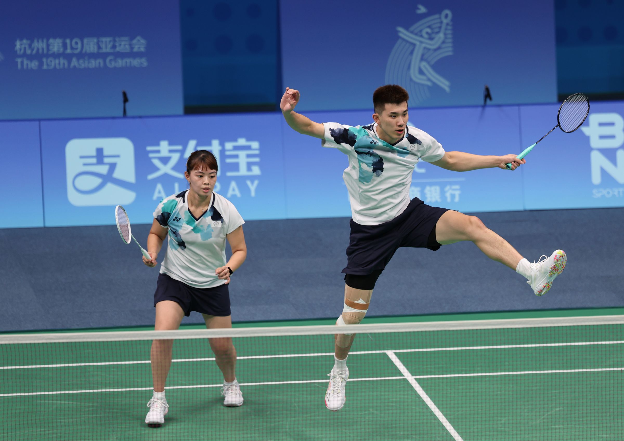 台灣羽球混雙李佳馨、葉宏蔚的小組賽對手丹麥組合,因為有一名選手違反規定而退賽,將讓台灣組合晉級機會增加。(中華奧會提供)
