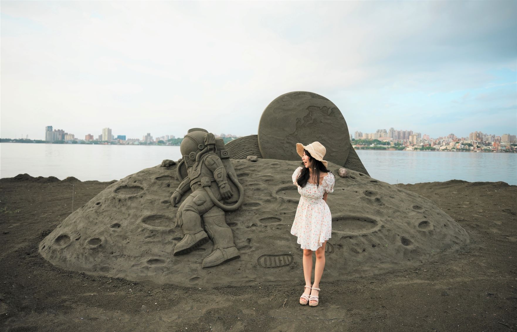 「2024八里城市沙雕展」將於本週六（17日）正式開展。（新北高灘處提供）