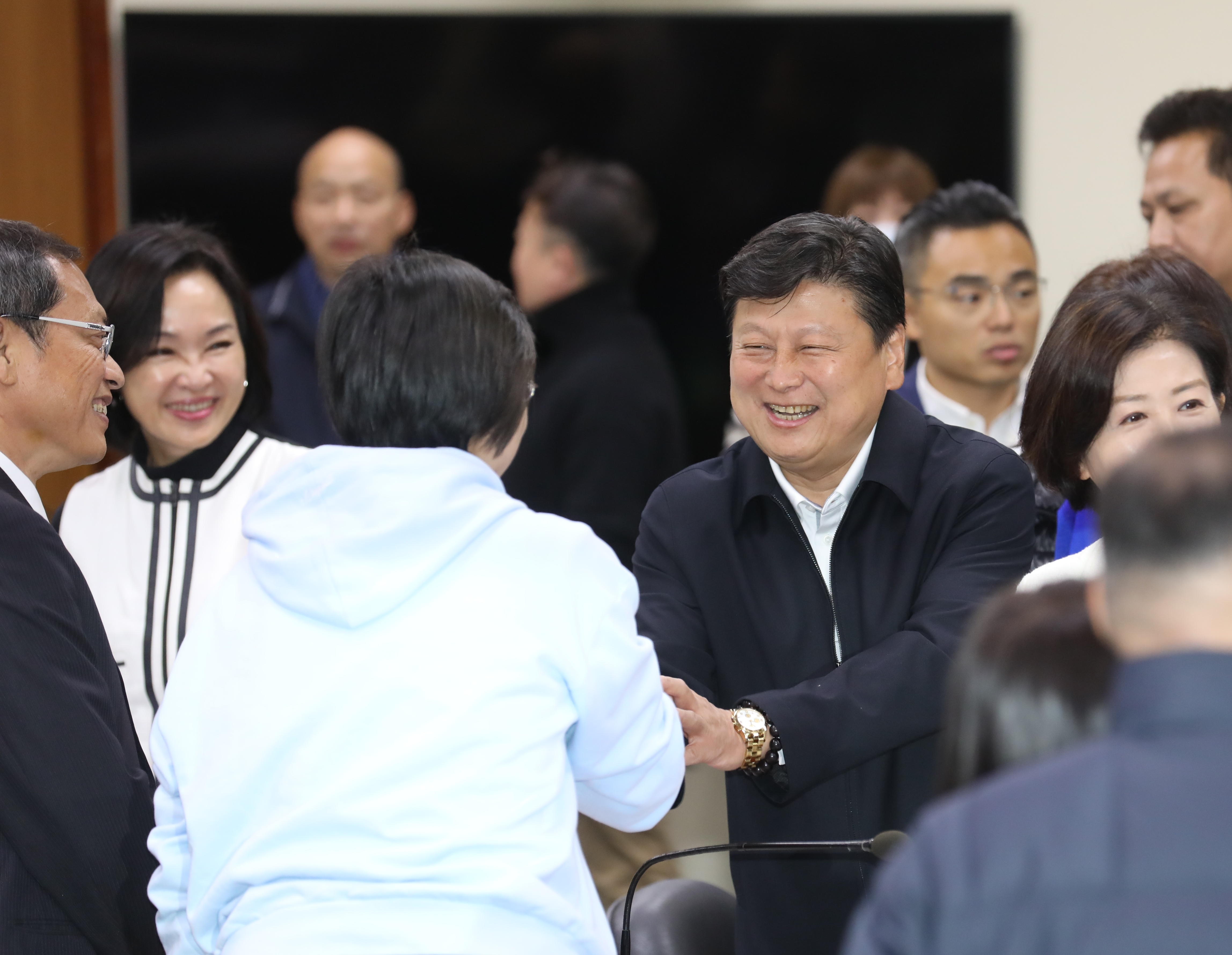 國民黨團鼓掌通過由傅崐萁擔任新會期的黨團總召。（本刊資料照）