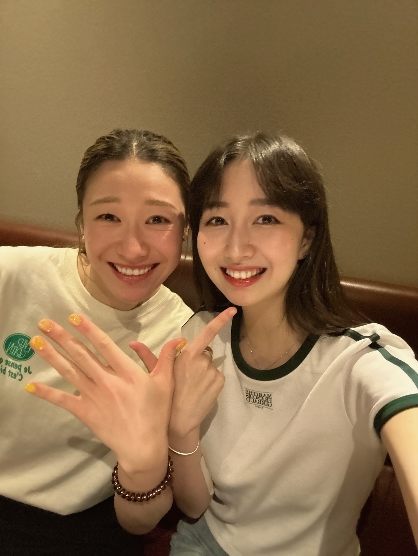 Cocomi曾與女排選手石川真佑開心自拍,日本網友猜測可能是共同朋友。(翻攝Cocomi IG)