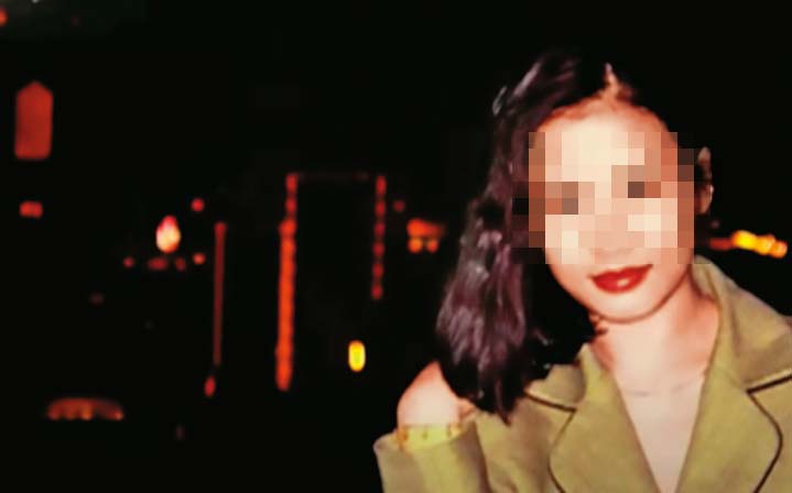 詹女靠跨足情色仲介日進斗金，卻因沉迷賭博電玩負債累累。（翻攝畫面）