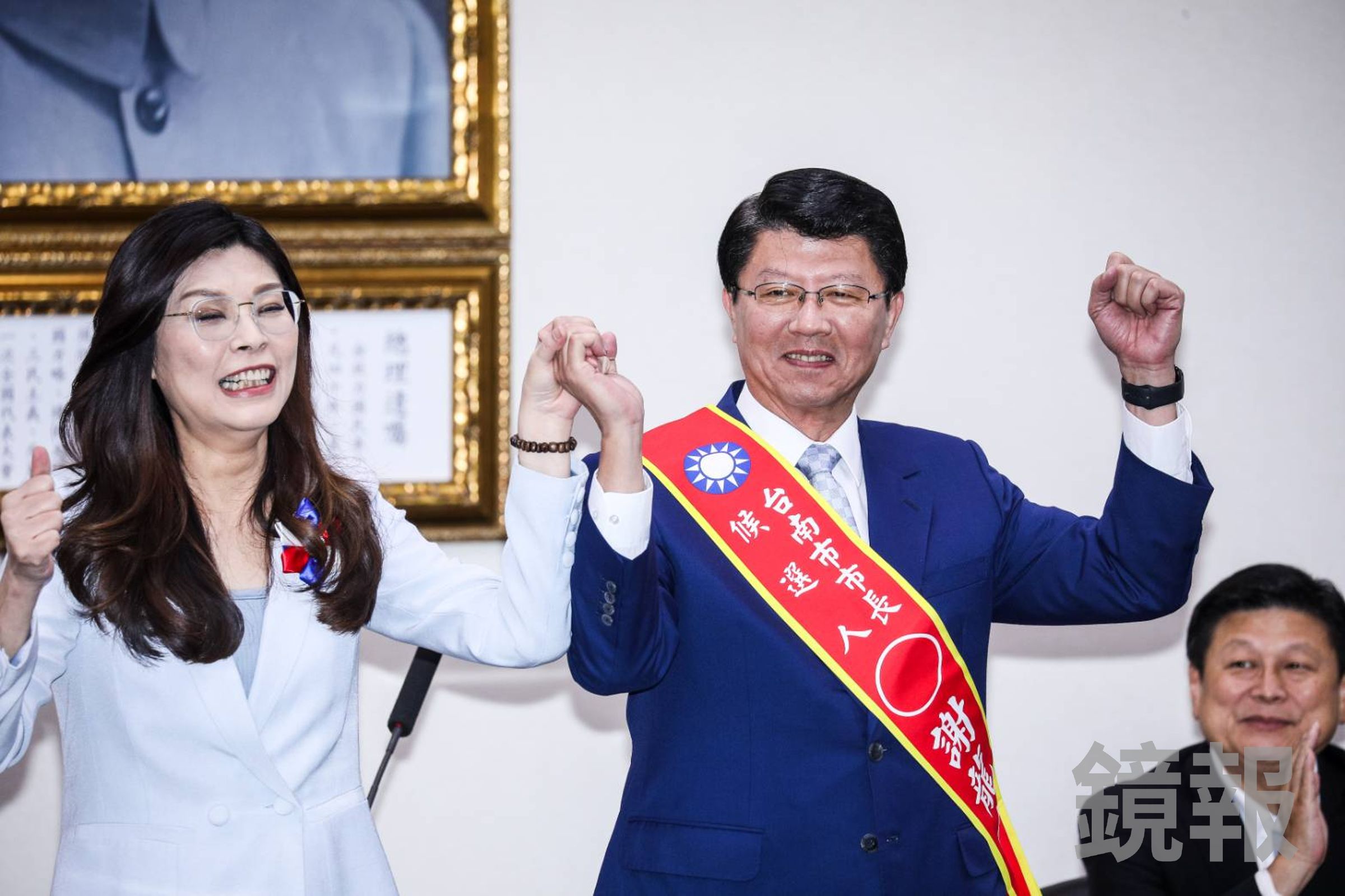 代表國民黨參選台南市長的謝龍介今日被問及黨中央是助力或阻力時坦言「都會有啦！」（鏡報鄒保祥）