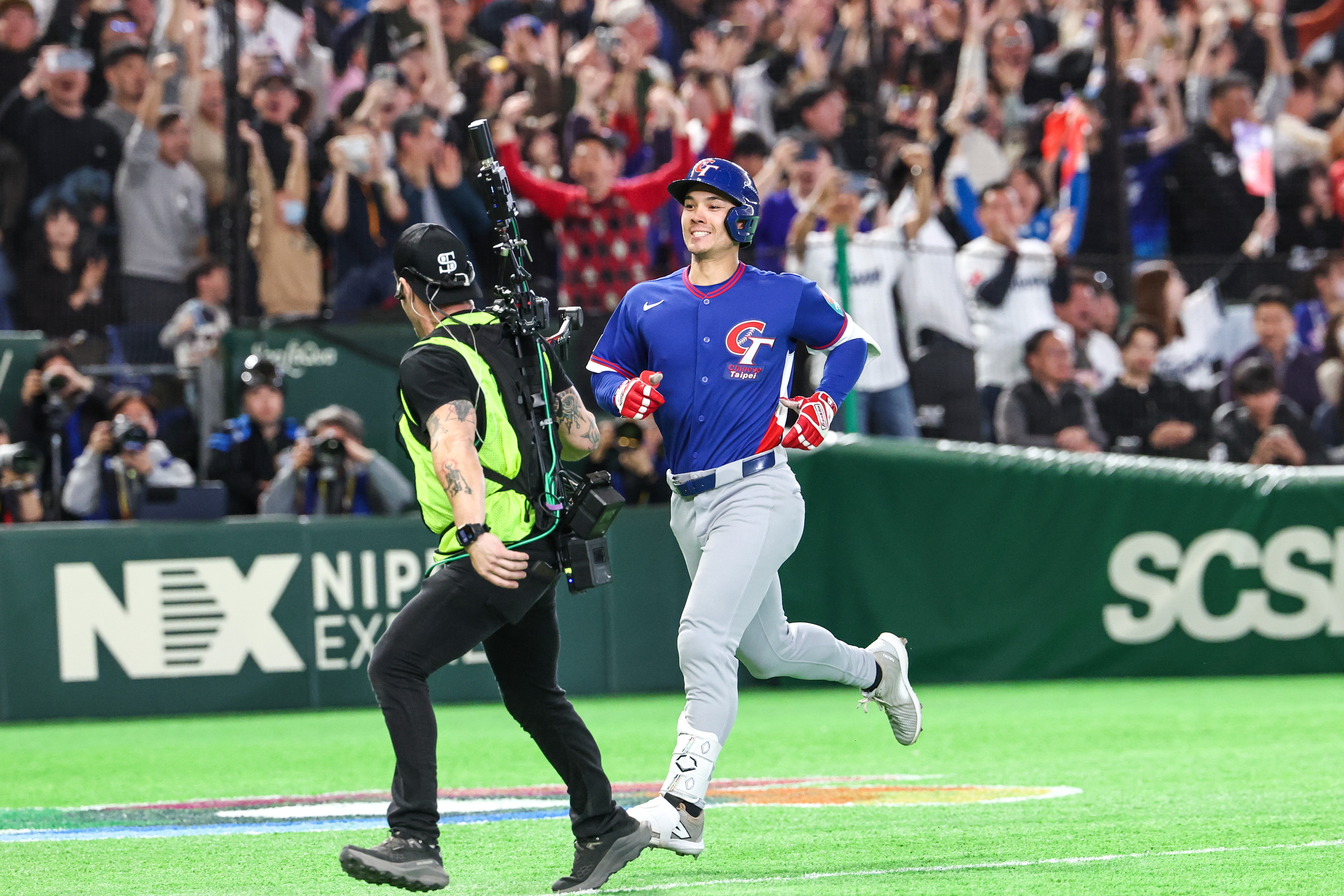 「費仔」費爾柴德（Stuart Fairchild）手感持續火燙。