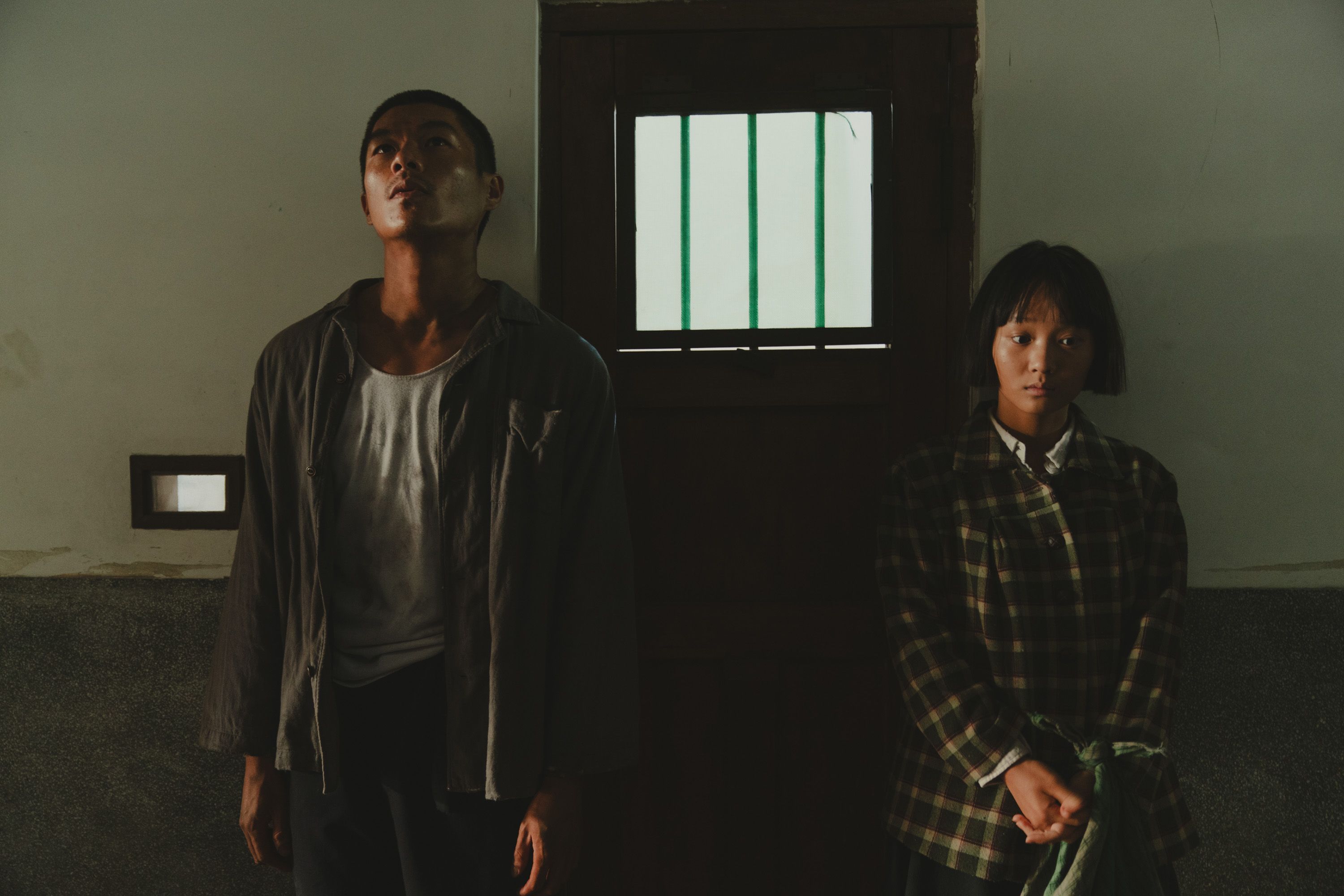 柯煒林與方郁婷以外地人身分演出40年代的台灣人，令人驚豔。（華文創提供）