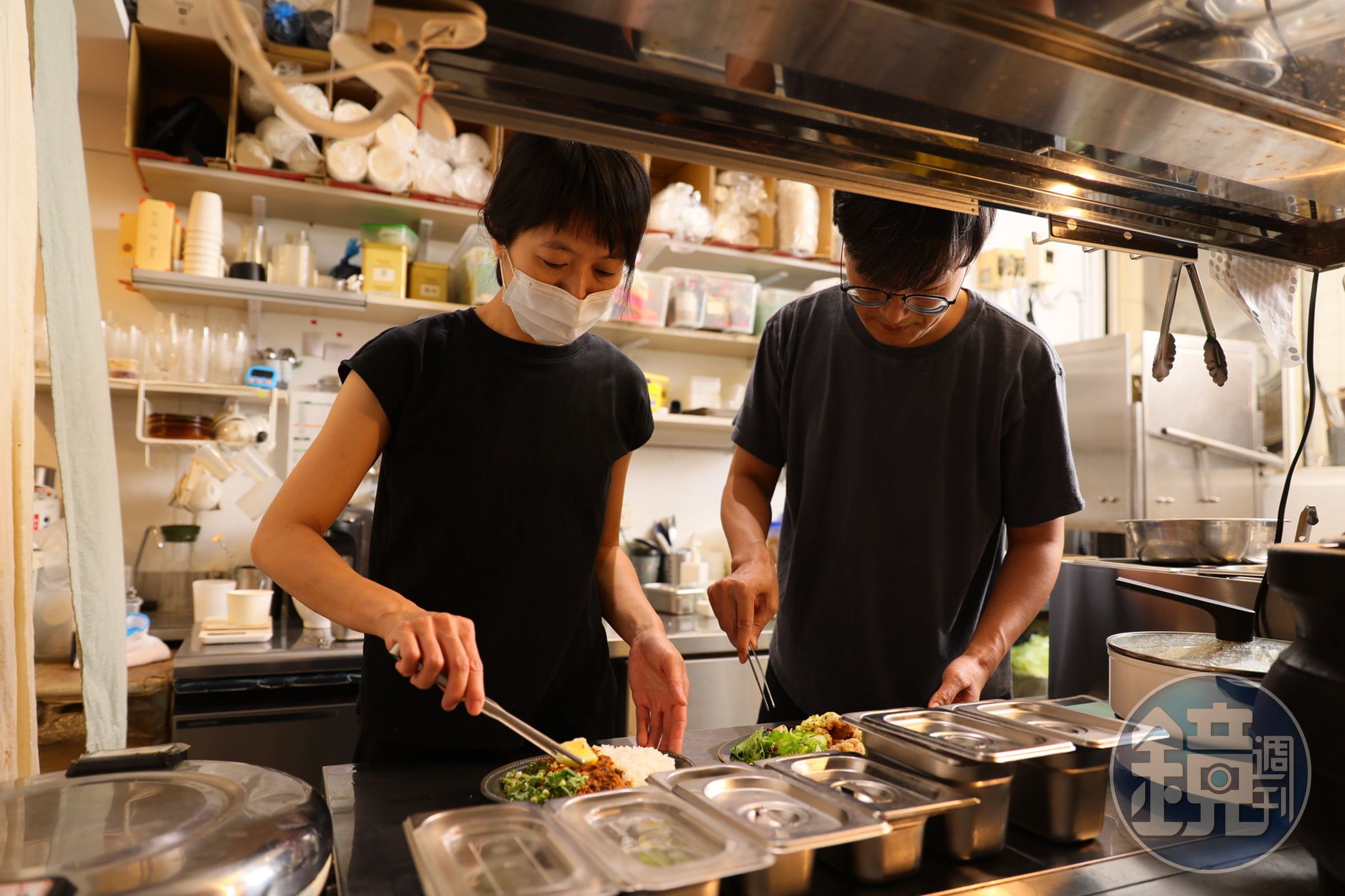 除了料理本身的用心，中島也想分享團隊料理共樂的理念。
