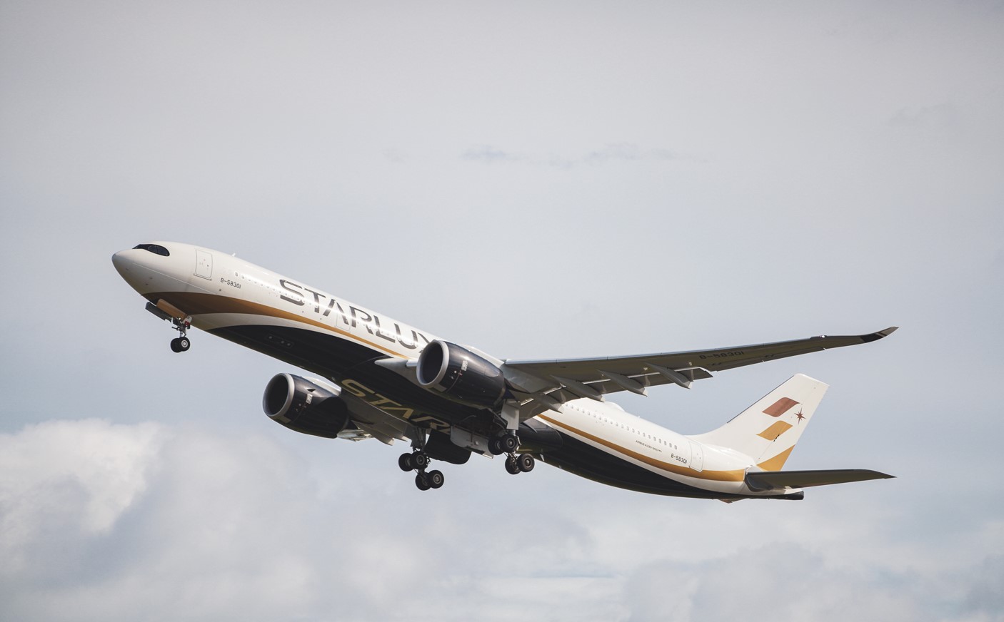 搭乘星宇航空直飛北海道新千歲機場。