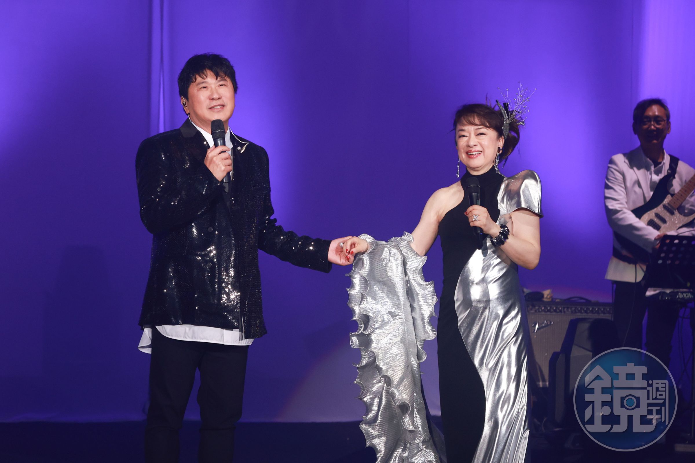 胡瓜笑說翁倩玉是他爸媽那代的偶像，連岳父岳母也跟他索票。