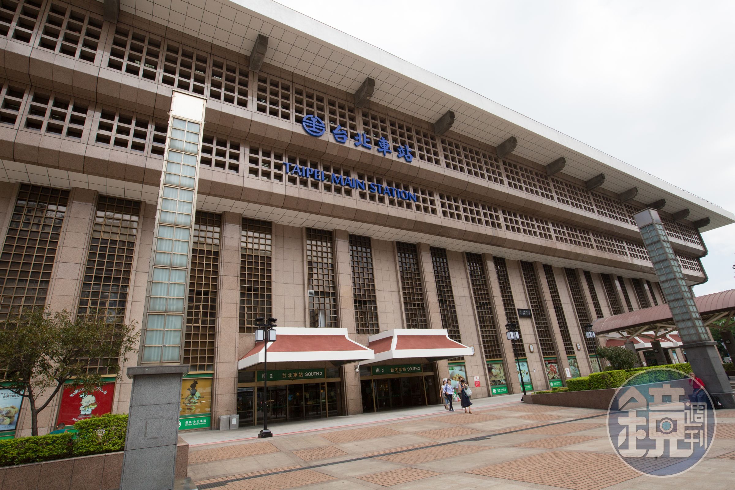 台北車站大廳發生公然性侵事件，引發社會譁然，外界一度傳言涉案男子是街友，遭北市社會局否認。（示意圖，本刊資料照）
