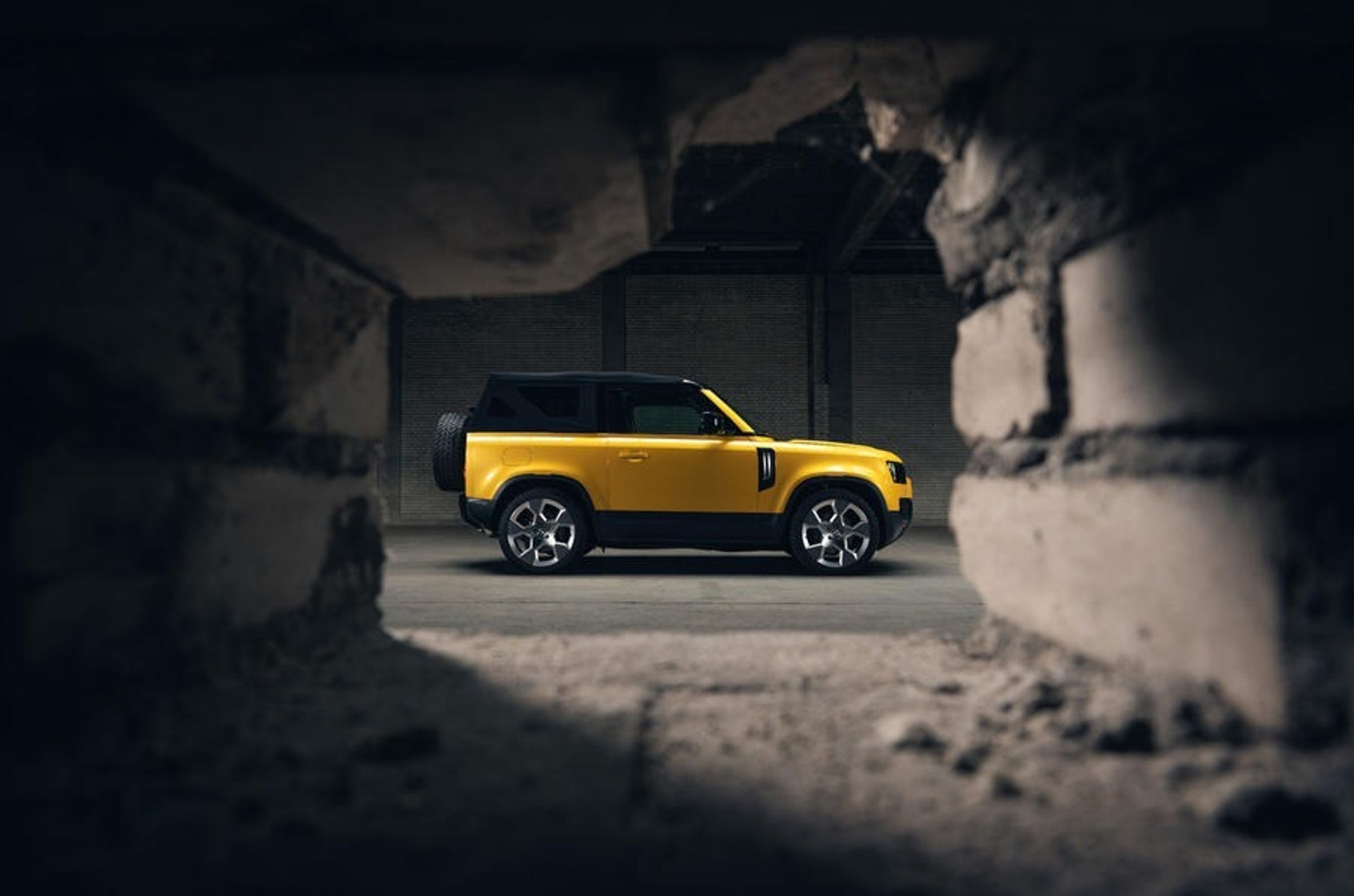 「Variance Convertible」僅限量生產五輛,售價超過10萬英鎊。其中約58,000英鎊是改裝費用,其餘為基車價格。不包括動力總成的修改,保持原廠規格。