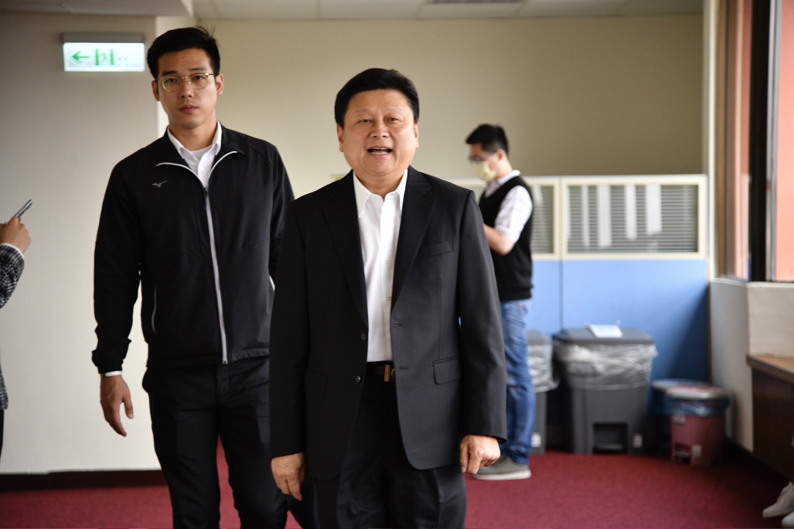 傅崐萁預計今天下午率團訪中，上午接受廣播專訪，定調此次行程是趟破冰之旅、和平之旅。