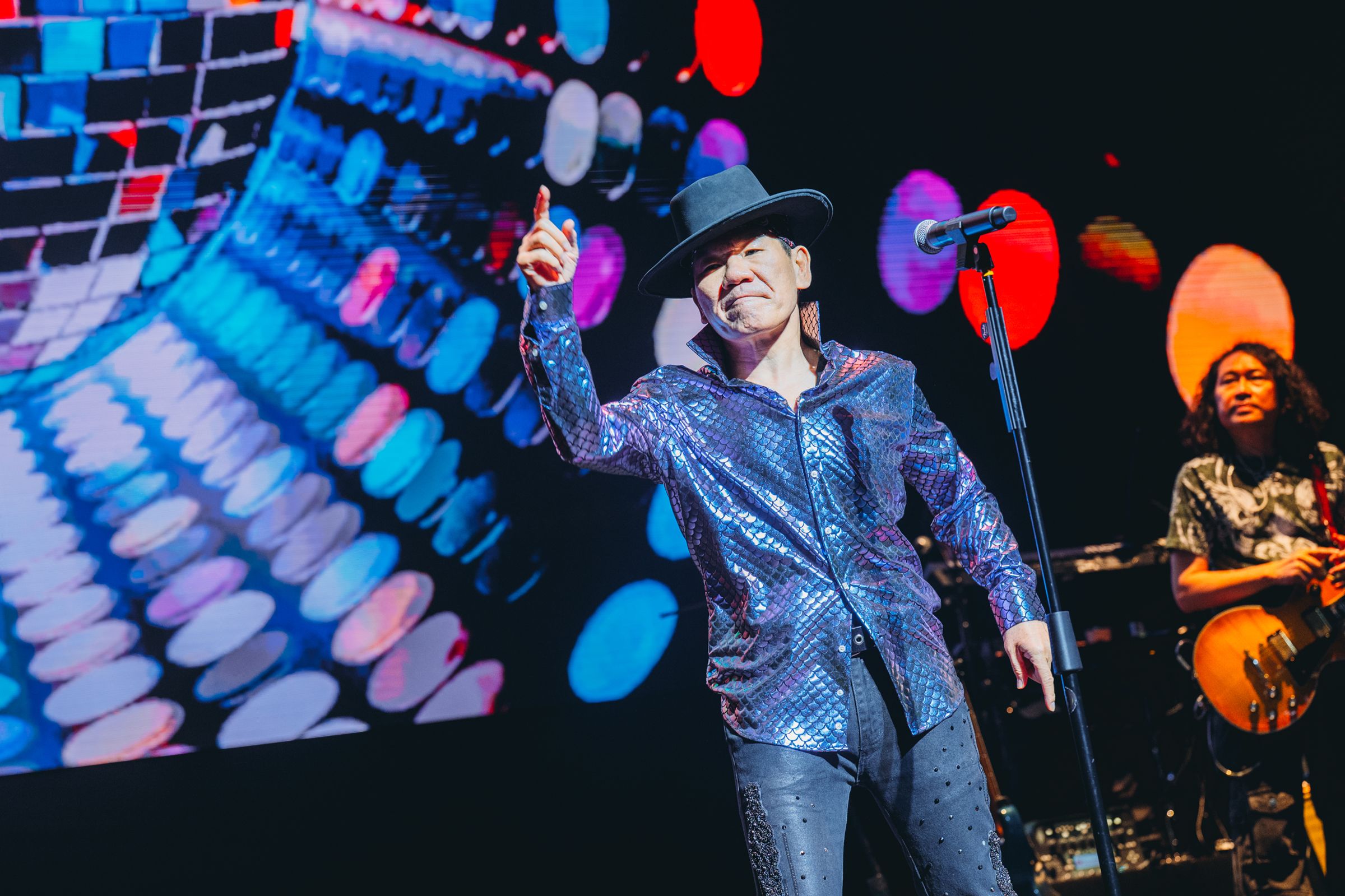 趙傳演唱會上變身舞王大跳DISCO。（旋風音樂 / KKLIVE提供）