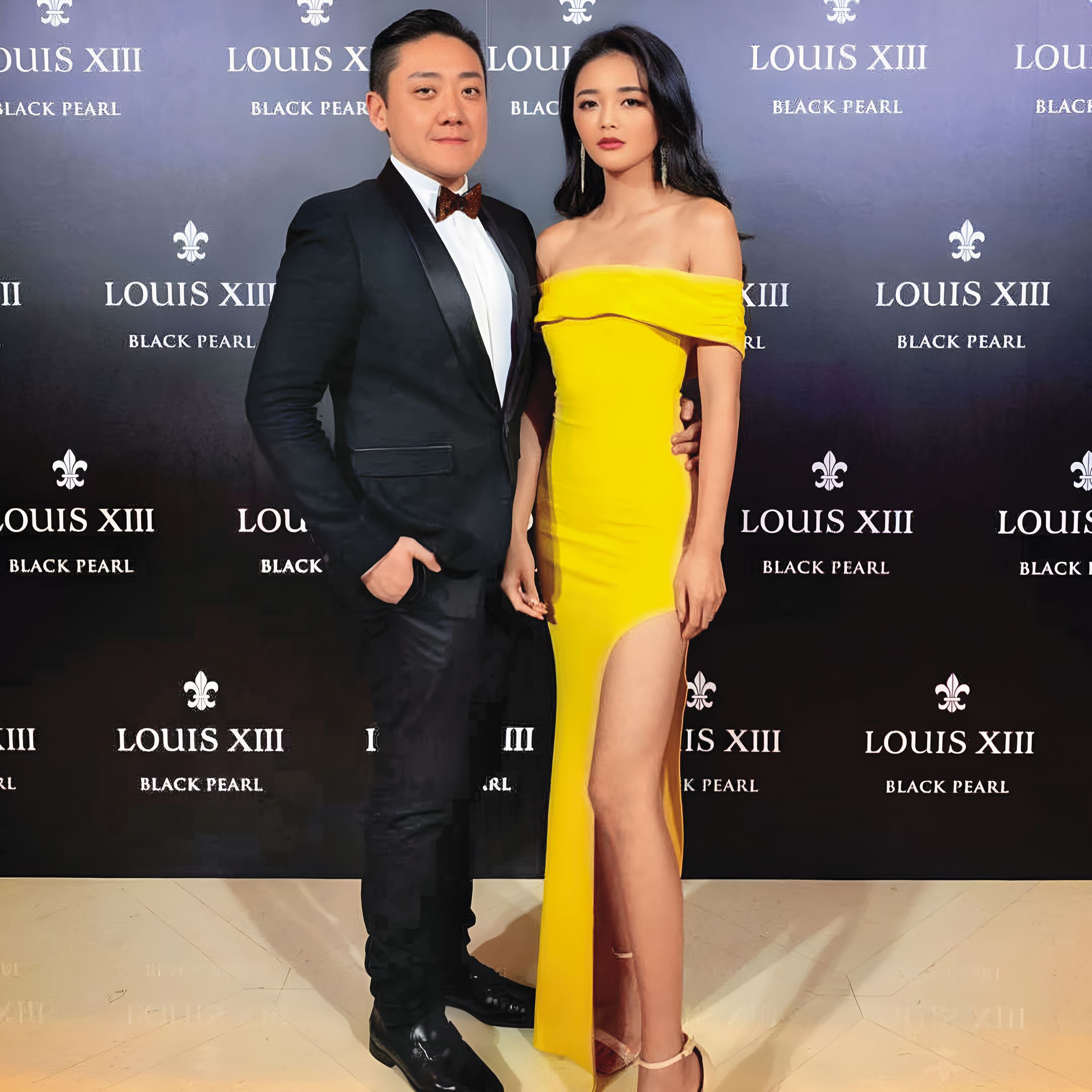 夏黃廉盈（右）和夏天倫（左）結婚後，嫁入豪門的她經常出席各大時尚場合。（翻攝自夏天倫IG）