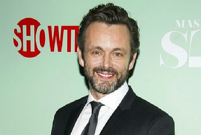 麥可辛透過利用銀行債務業務的規則，用10萬英鎊買下上千位低收入鋼鐵工人的債務並加以註銷，這些人因而不用再還銀行一毛錢。（麥可辛IG）