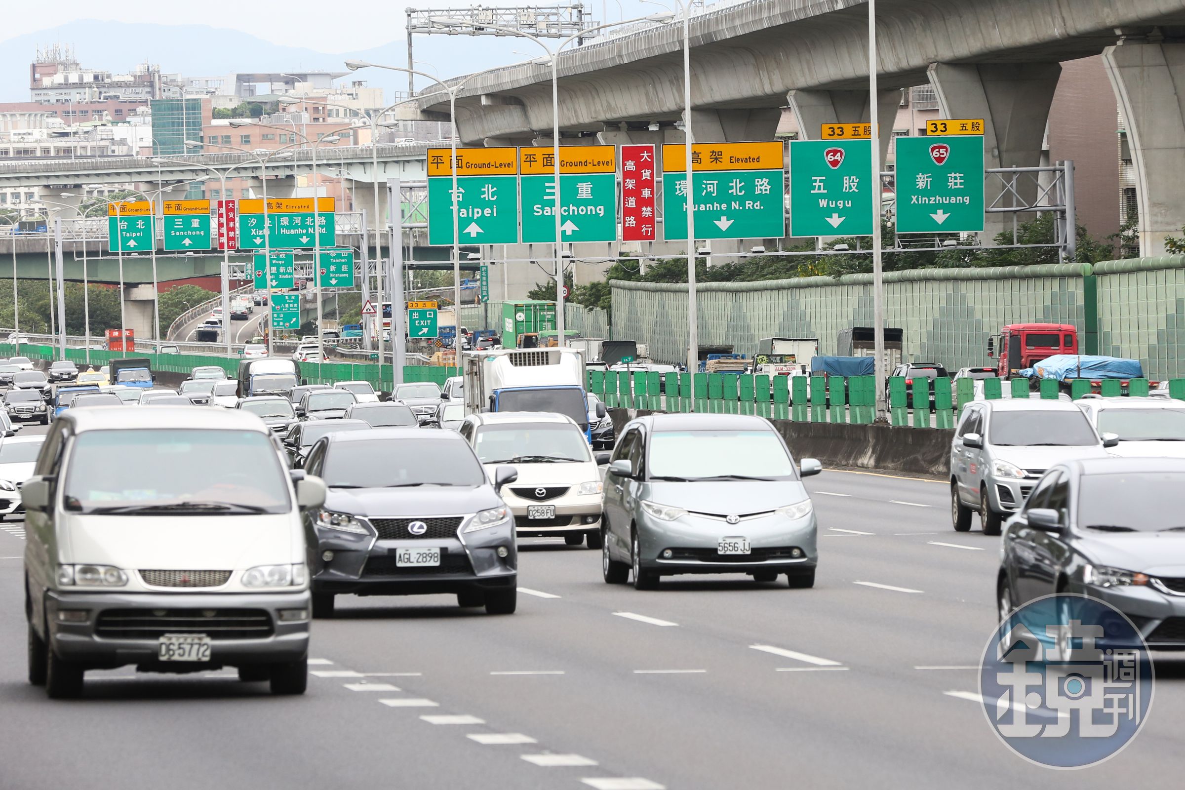 春節長達9天的連假，高公局預估北返車流將集中於初三（19日）至初四（20日）；國5北向交通量則於初二（18日）至初五（21日）較高。（示意圖，本刊資料照）